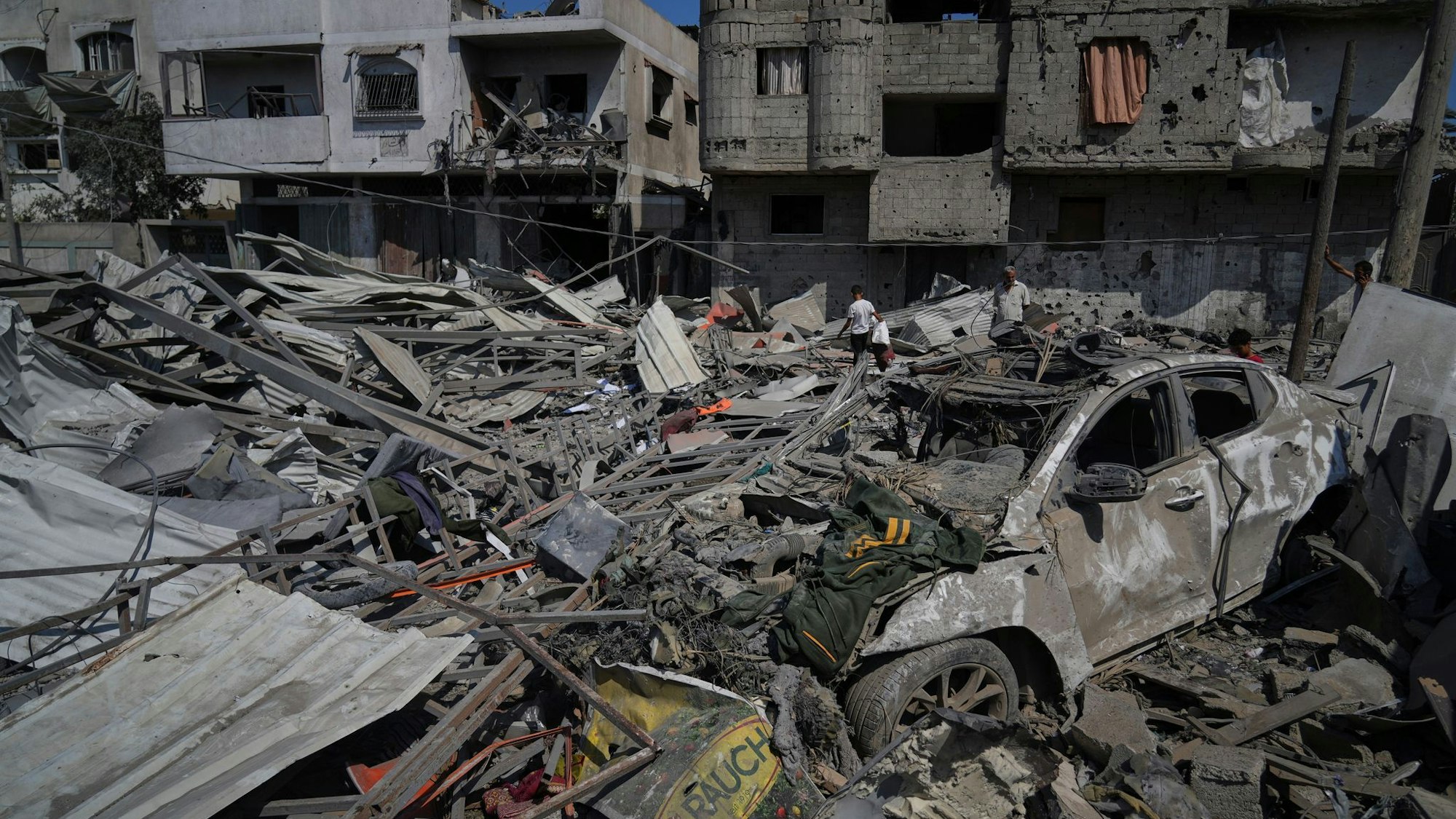 Immer wieder werden im Gazastreifen Menschen getötet, die sich mit Hilfsgütern versorgen wollen.