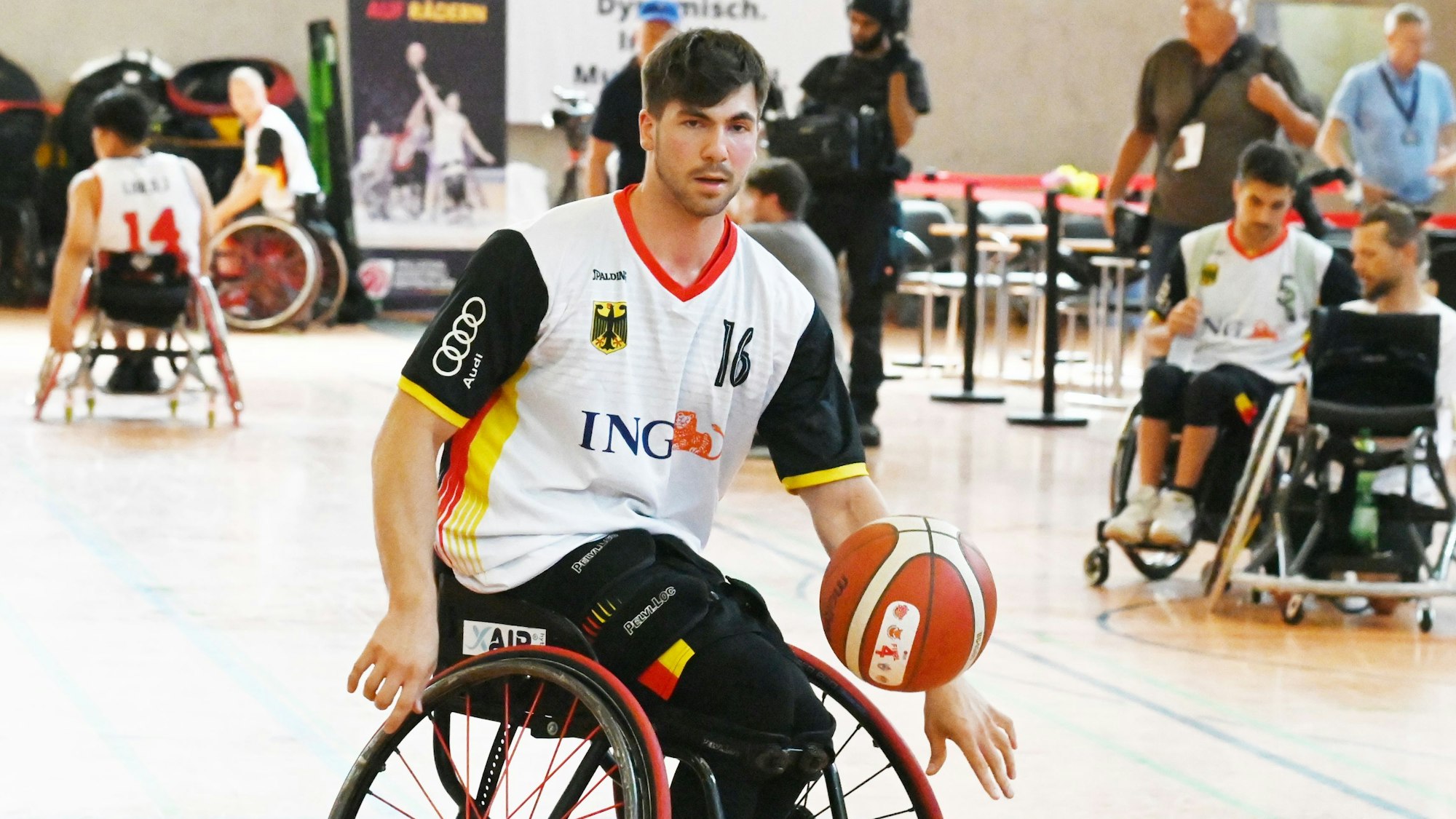 Der Kölner Rollstuhl-Basketballer Thomas Reier.