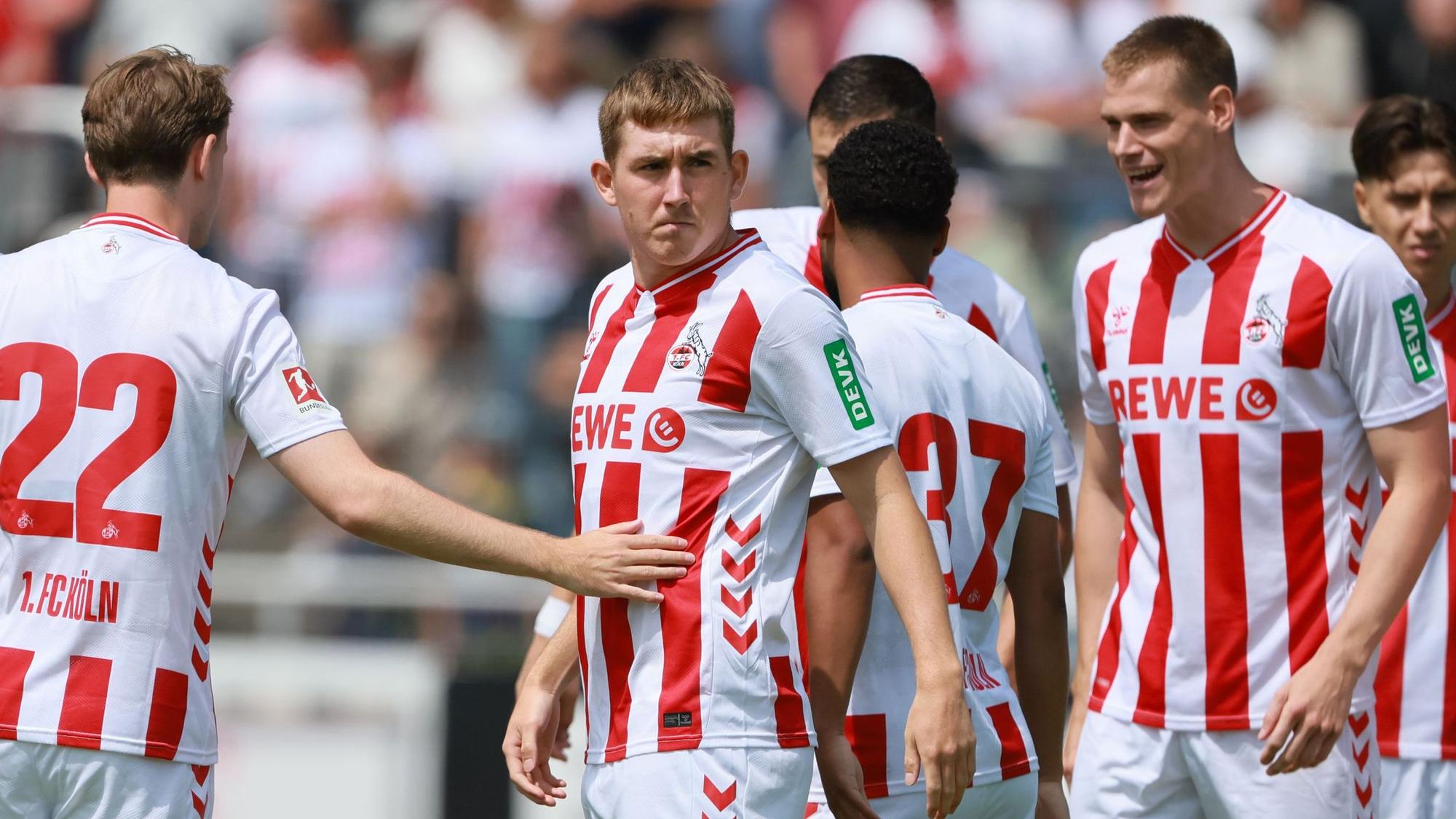 Testspiel, SV Bergisch Gladbach vs. 1. FC Köln, Mitte: Isak Johannesson (1. FC Köln), 12.07.2025, Bild: Herbert Bucco