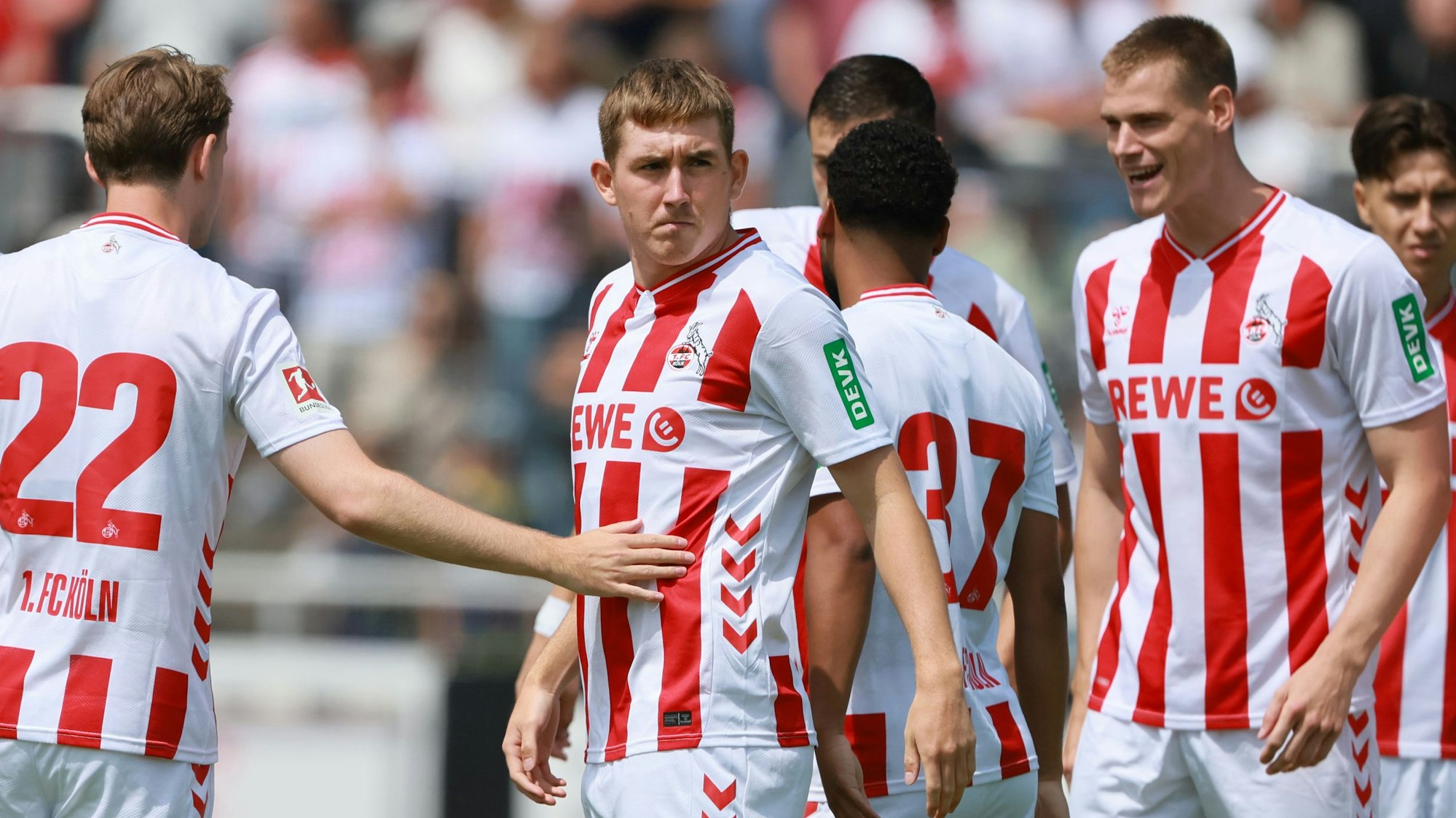 Testspiel, SV Bergisch Gladbach vs. 1. FC Köln, Mitte: Isak Johannesson (1. FC Köln), 12.07.2025, Bild: Herbert Bucco