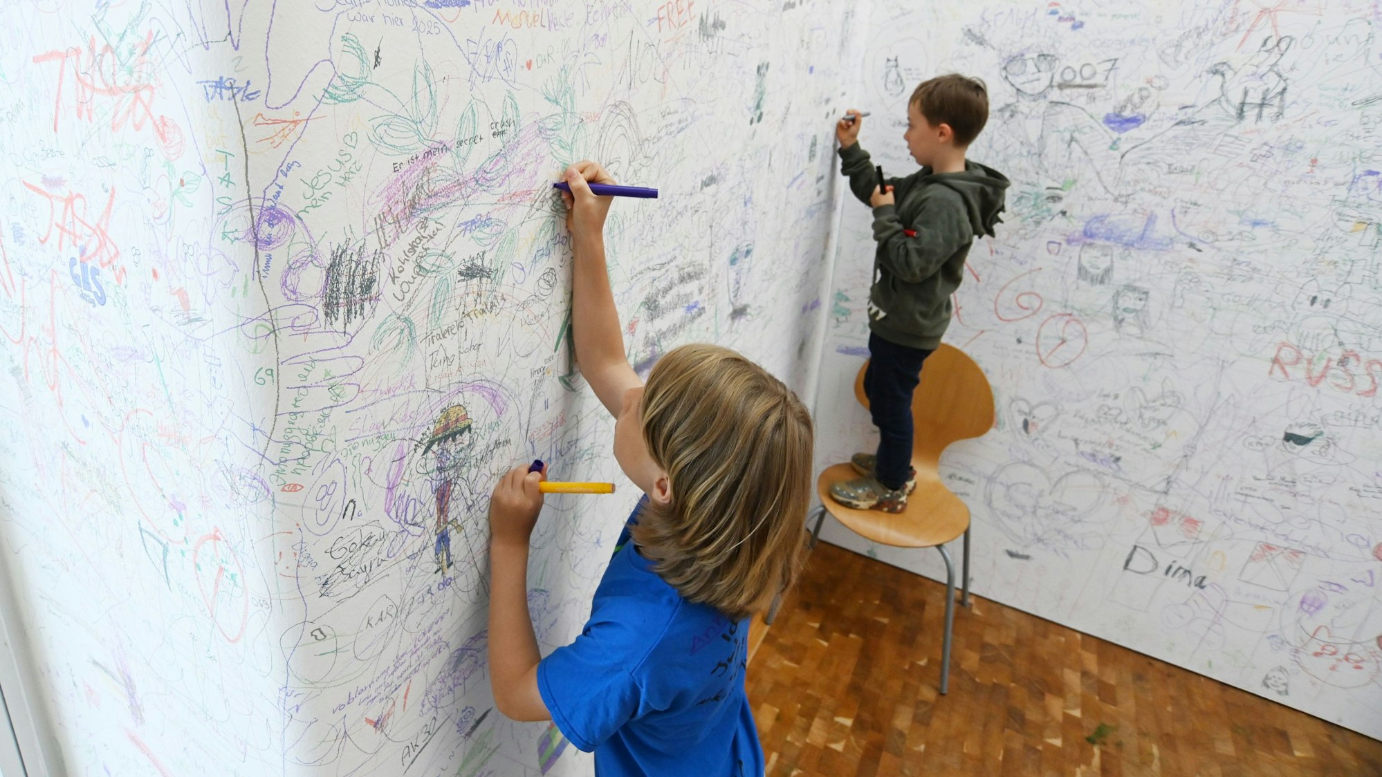 Regt zum Mitmachen an: Die Francis Alÿs Ausstellung im Museum Ludwig