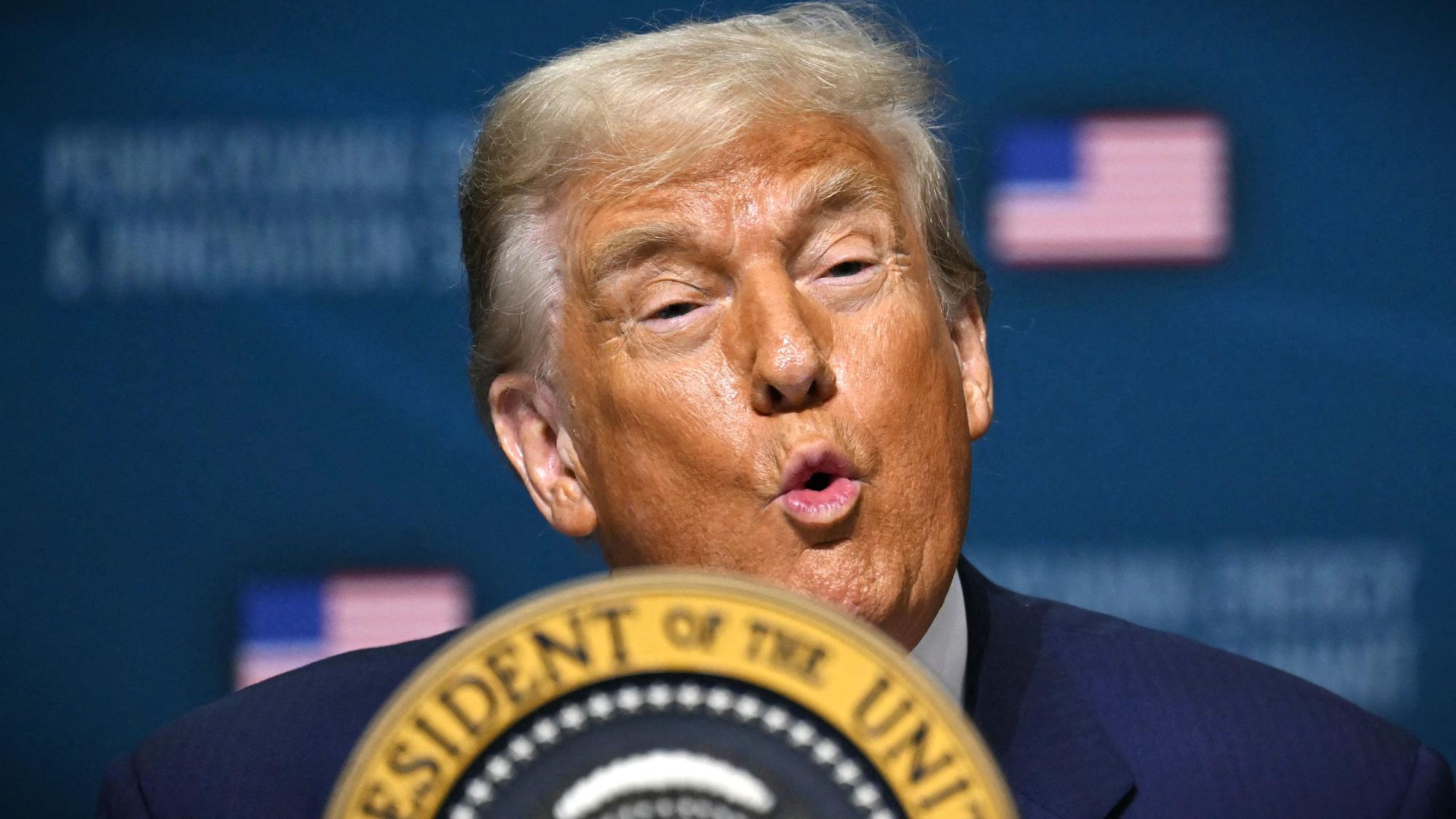 US-Präsident Donald Trump. Das Thema Jeffrey Epstein sei „tot“, erklärte der Republikaner am Dienstag. Die Demokraten sehen das anders. (Archivbild)