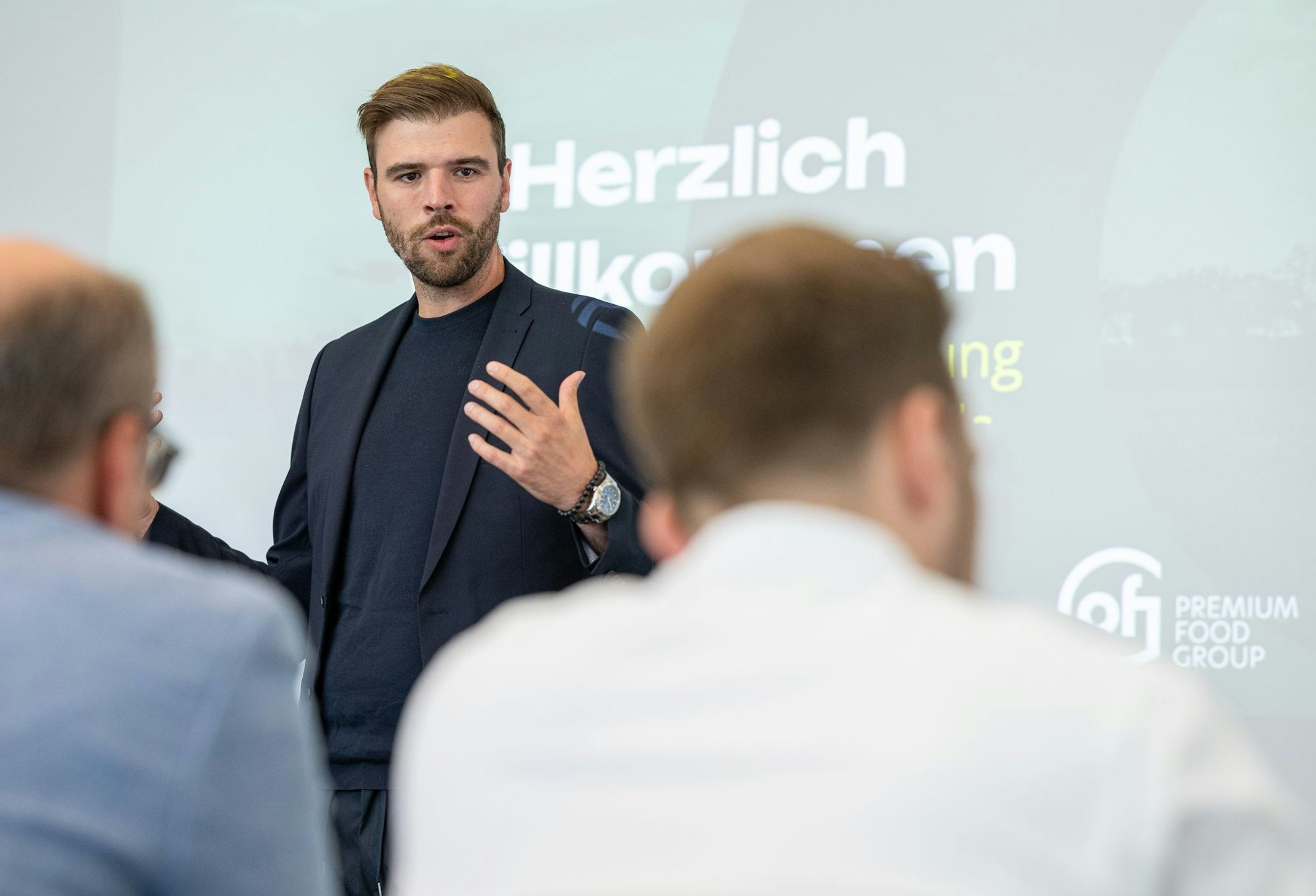 Maximilian Tönnies ist seit 2018 Gesellschafter der Tönnies-Unternehmensgruppe - zusammen mit Vater Clemens und Cousin Robert. (Archivbild)