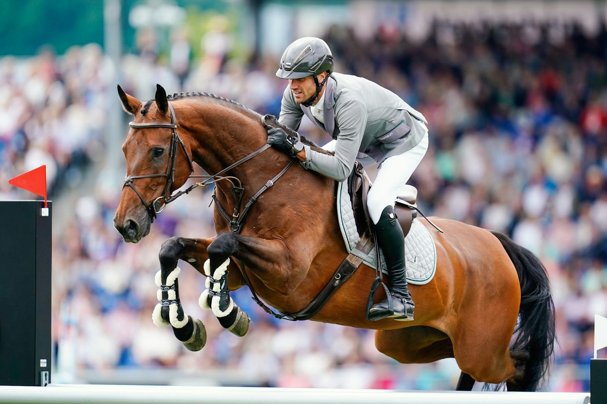 Olympiasieger Christian Kukuk reitet bei der EM das Pferd Just Be Gentle