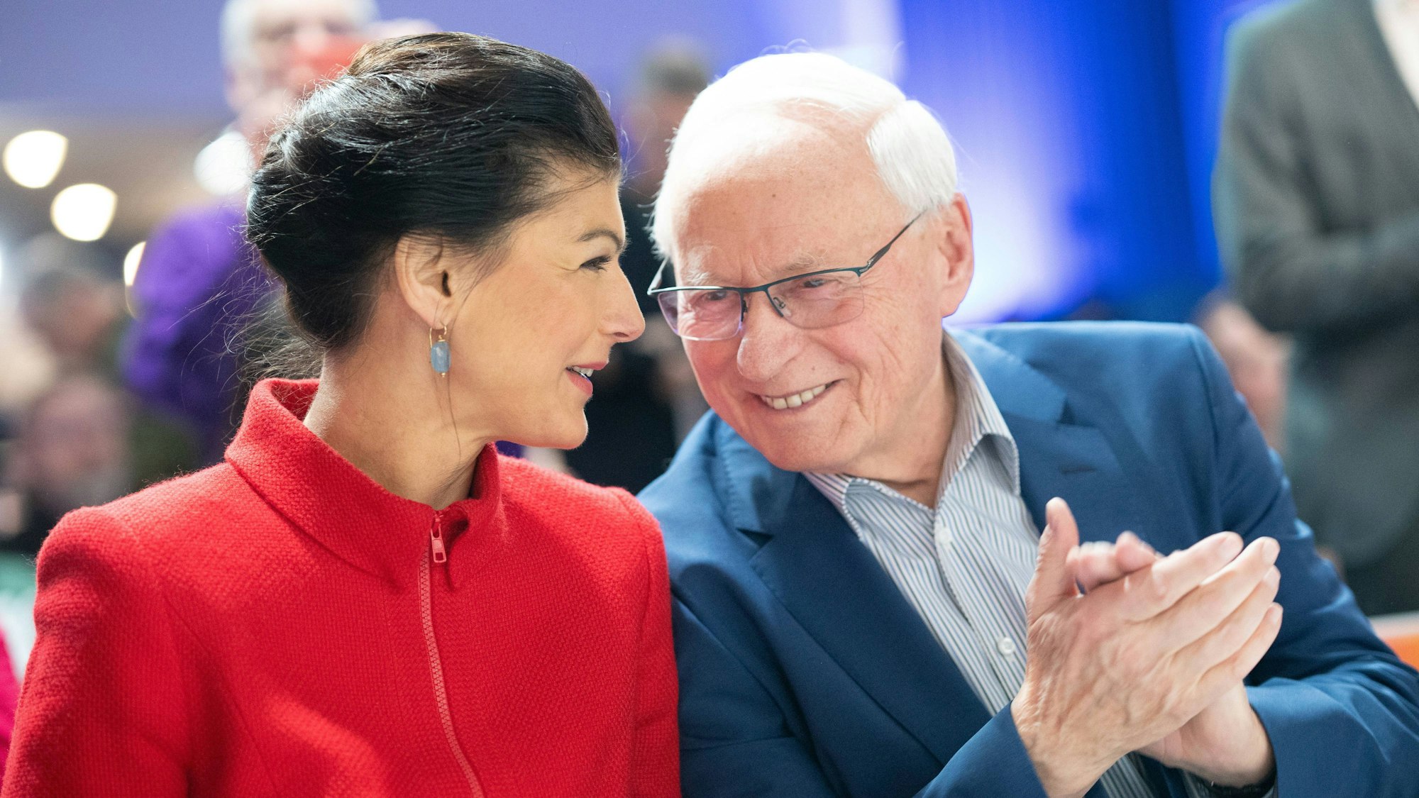 Sahra Wagenknecht und Ehemann Oskar Lafontaine beim Gründungsparteitag des BSW – Bündnis Sahra Wagenknecht für Vernunft und Gerechtigkeit.