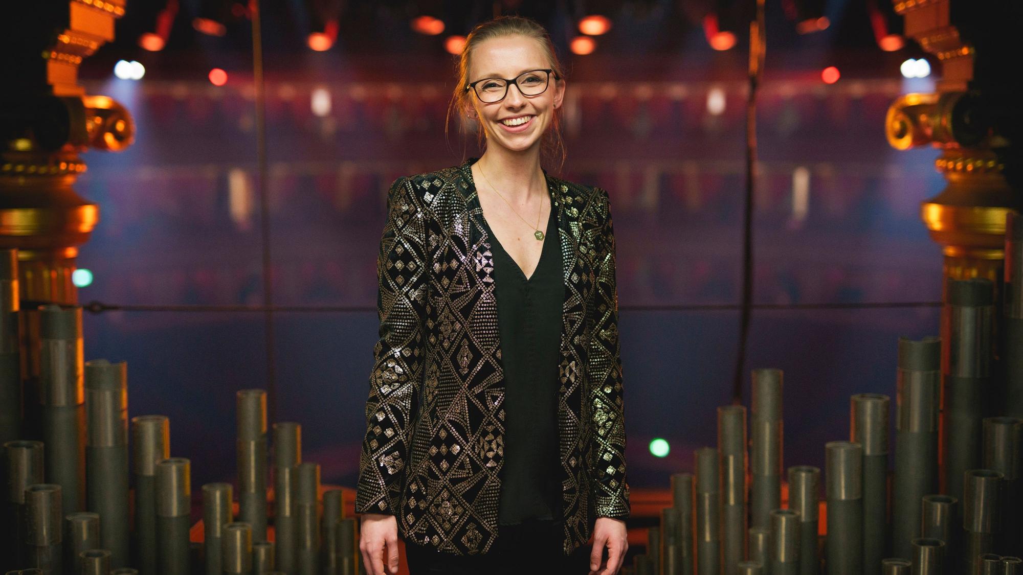 Anna Lapwood ist Organistin und spielt am 12. Oktober in Troisdorf.