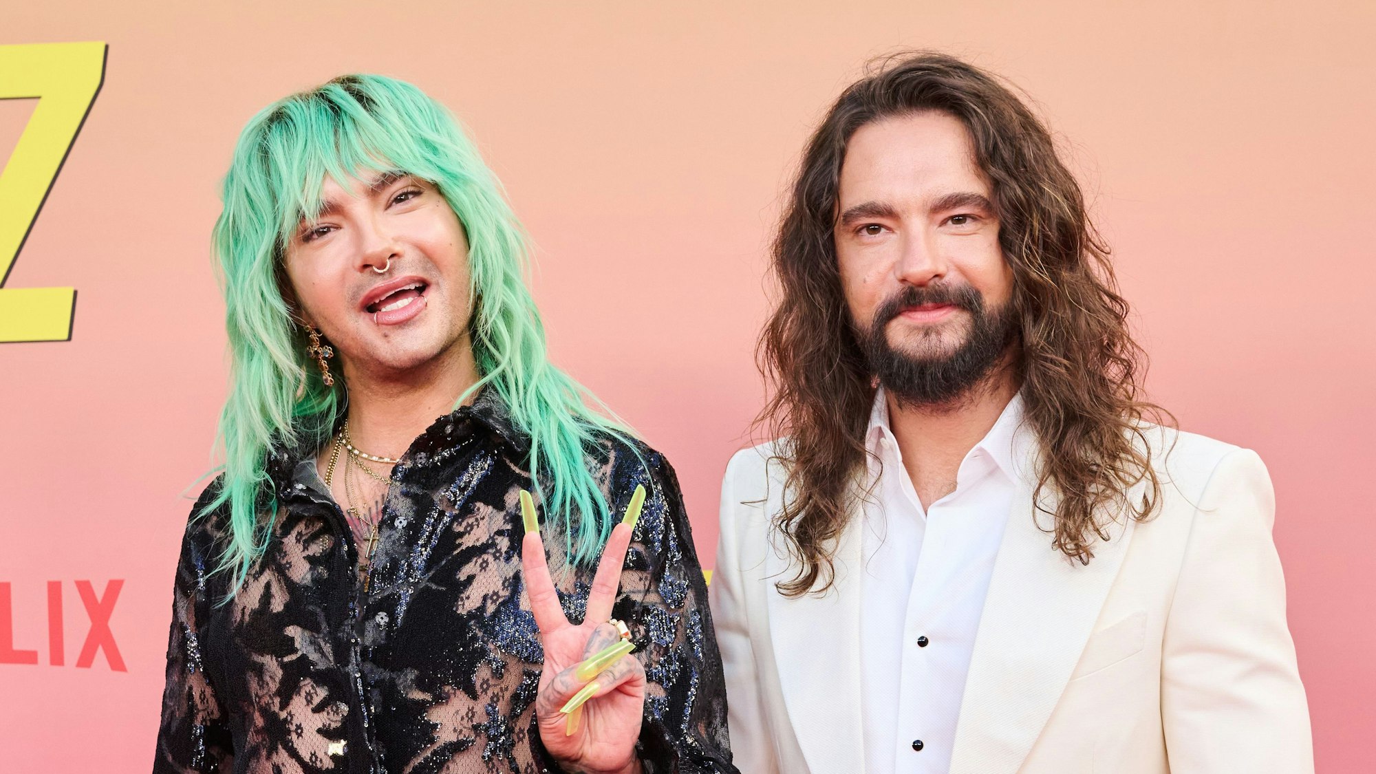 Die Brüder Bill (l) und Tom Kaulitz kommen zum Special Screening der 2. Staffel von „Kaulitz & Kaulitz“.