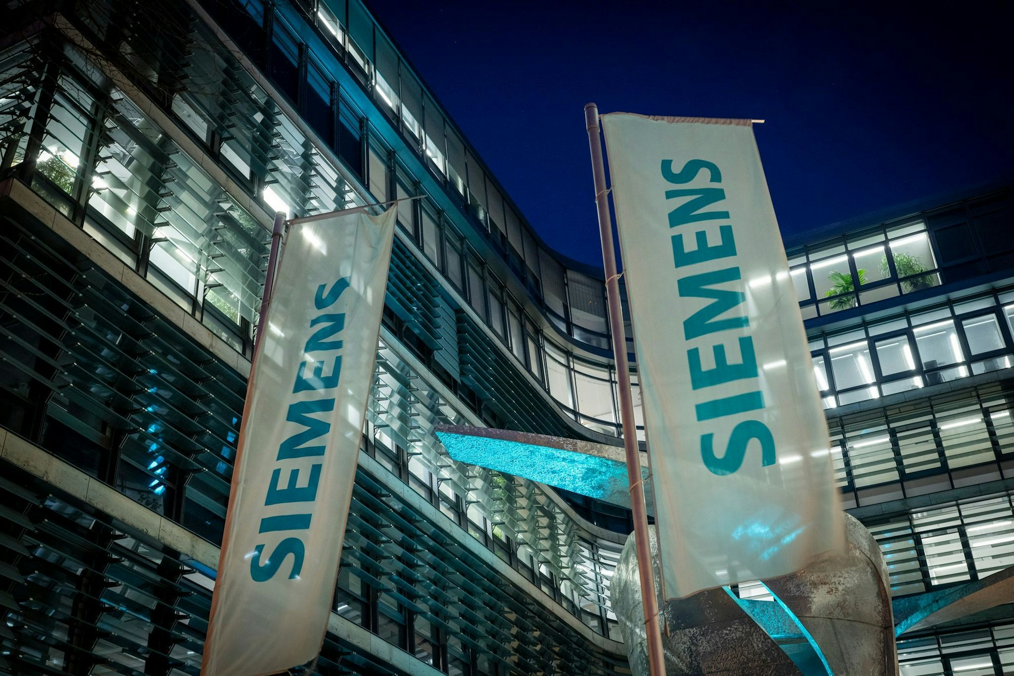 Bei Siemens haben sich Arbeitgeber und Arbeitnehmer auf gleich mehrere Vereinbarungen geeinigt. (Archivbild)