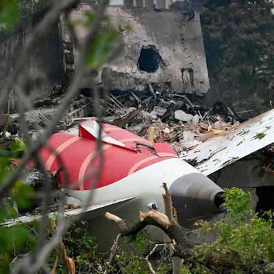 Ein Boeing-Dreamliner von Air India stürzte nach dem Start in ein Wohngebiet ab.