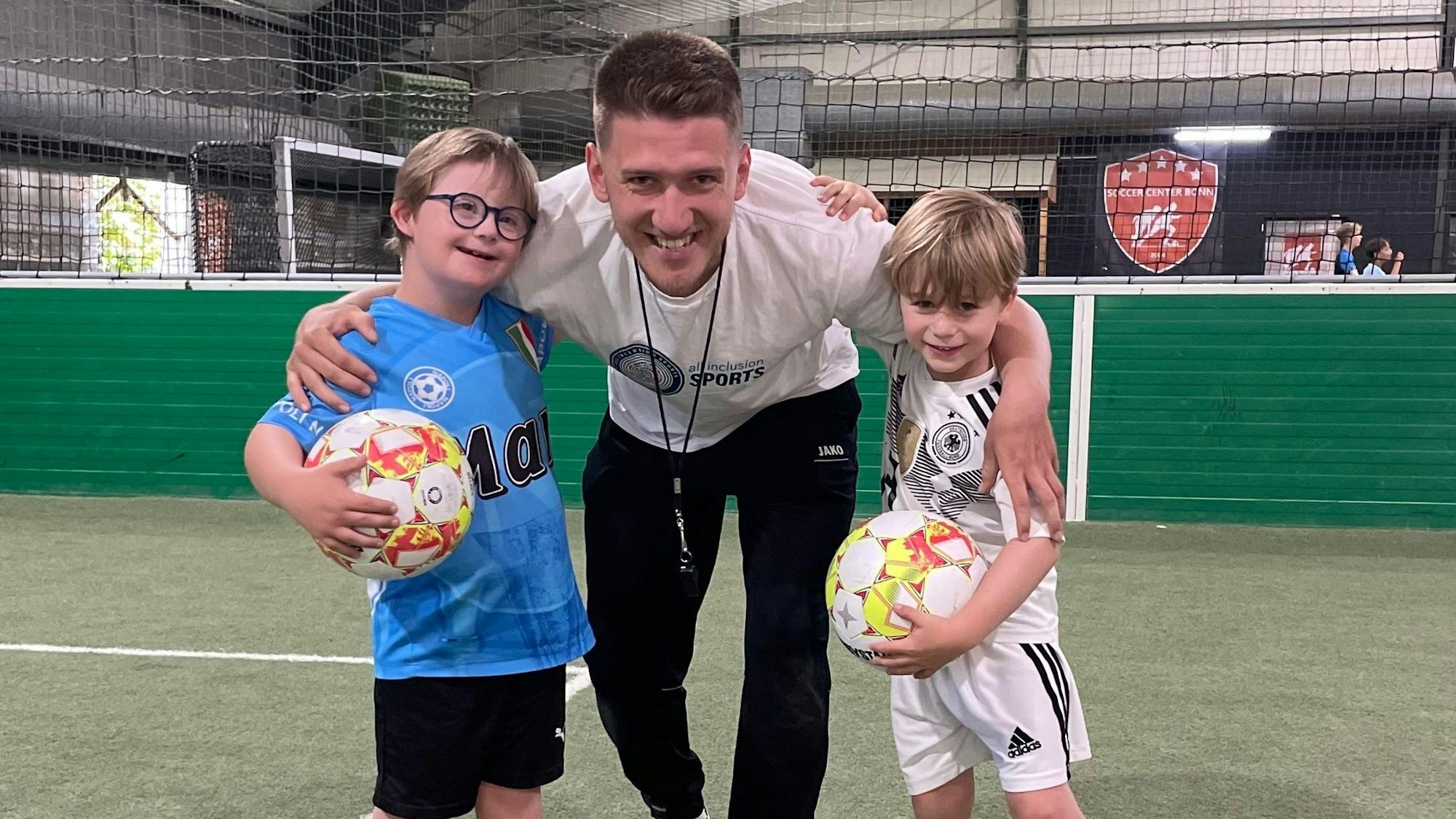 Gründer und Leiter des Vereins, Tobias Gemein, trainiert Kinder mit und ohne Einschränkung. Gesonderte Gruppen gibt es im Verein nicht.