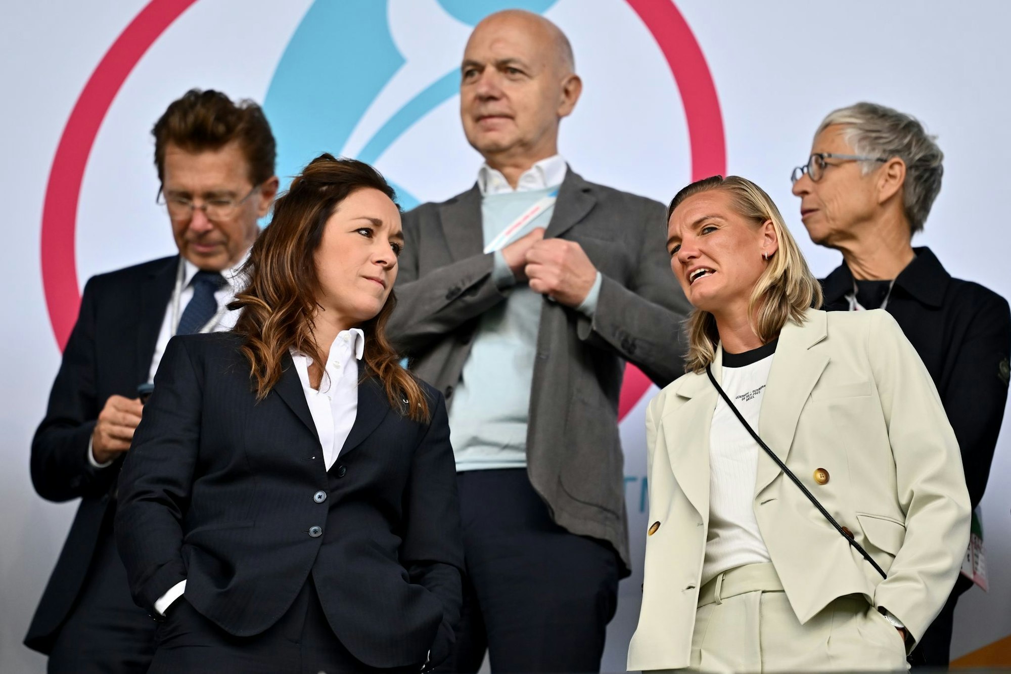 Tribünengast bei Dänemark-Spiel: Alexandra Popp (r).