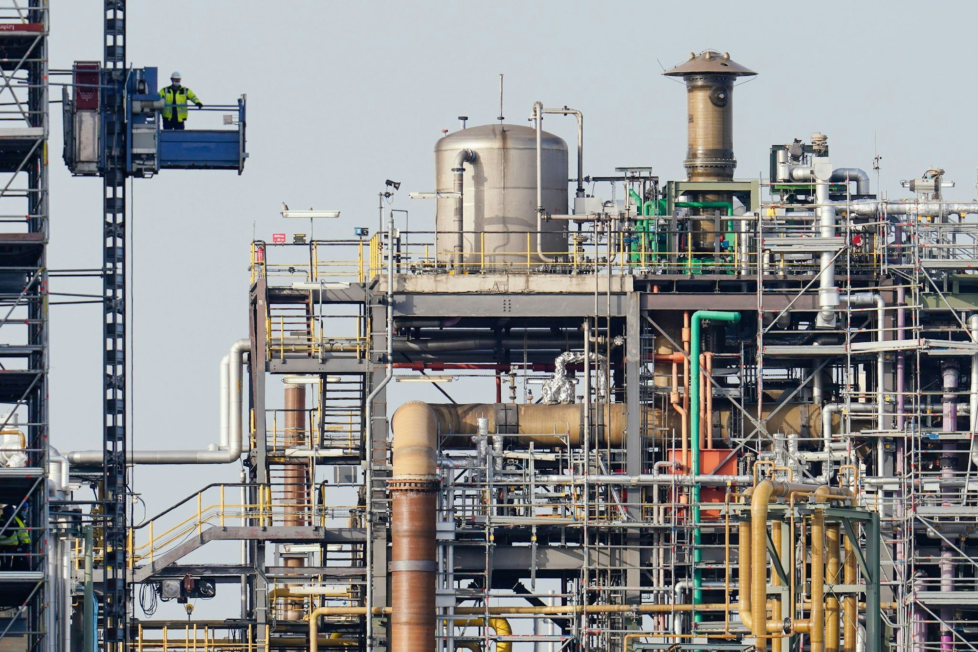 Die energieintensive Chemiebranche leidet unter der schwachen Konjunktur. (Archivbild)