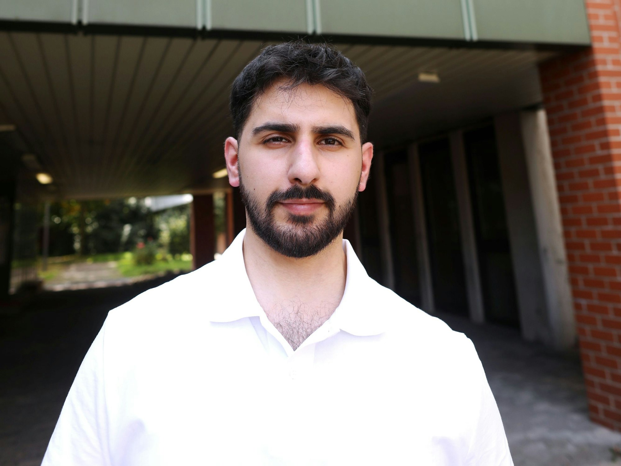 10.07.2025, Duisburg: Besuch bei Yusuf Taspinar, der einen schweren Arbeitsunfall hatte und in der BG Klinik in Duisburg (eine von 13 bundesweit) wieder zurück ins Leben fand. Foto: Arton Krasniqi