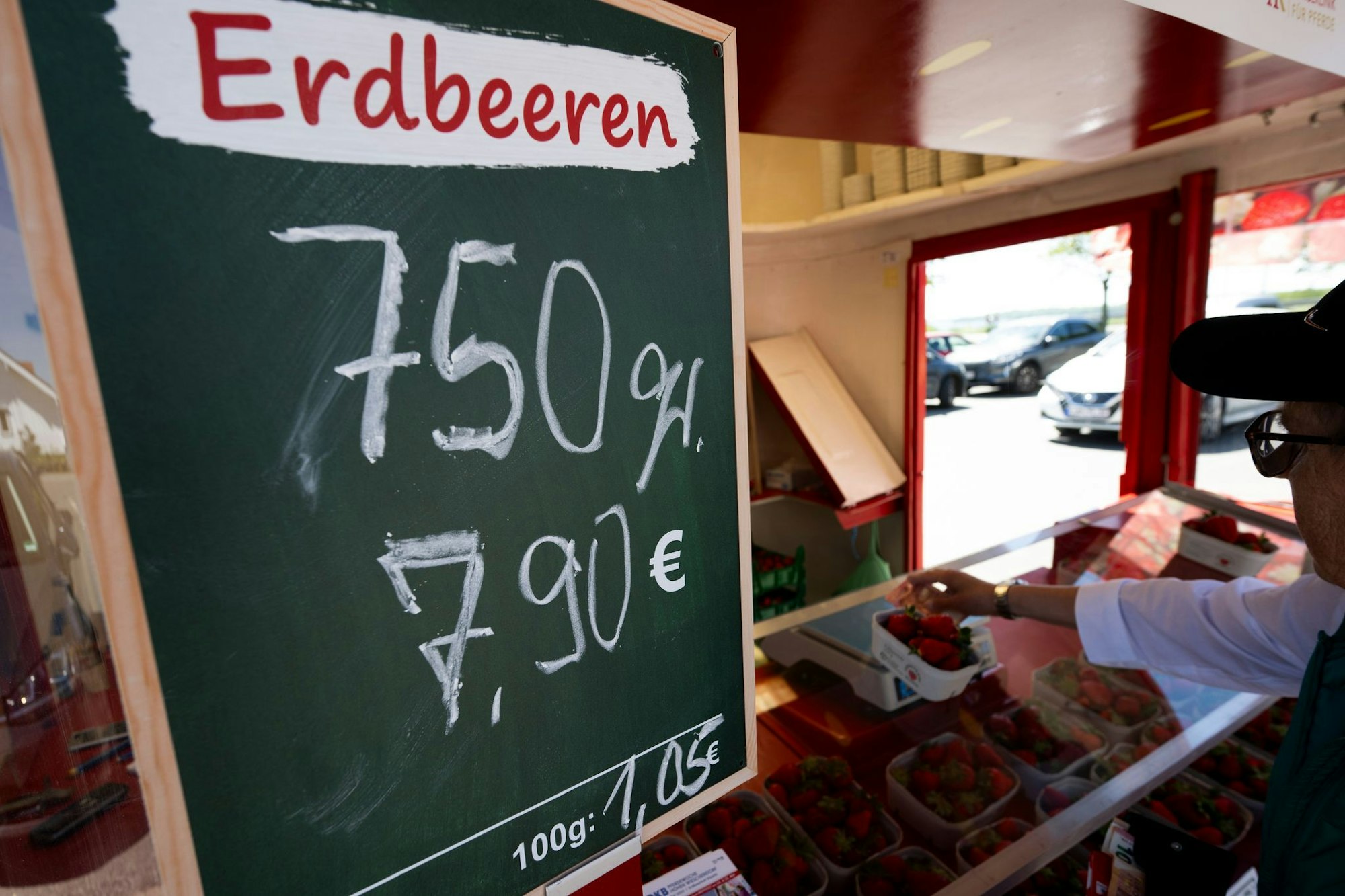 Krumme Packungsgrößen, hohe Preise: Erdbeeren in der Saison 2025.