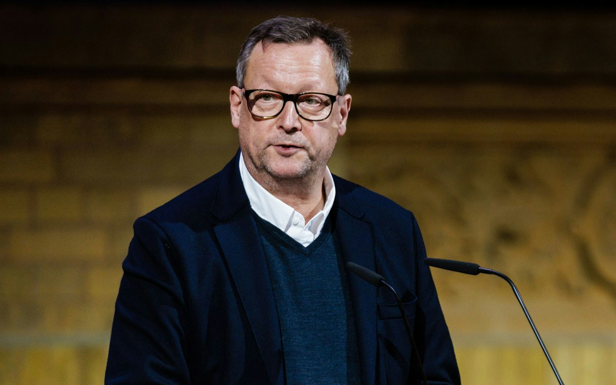 Die zunehmende Popularität rechter Kräfte macht Matthias Brandt Sorgen. (Bild: Getty Images / Reinaldo Coddou H.)