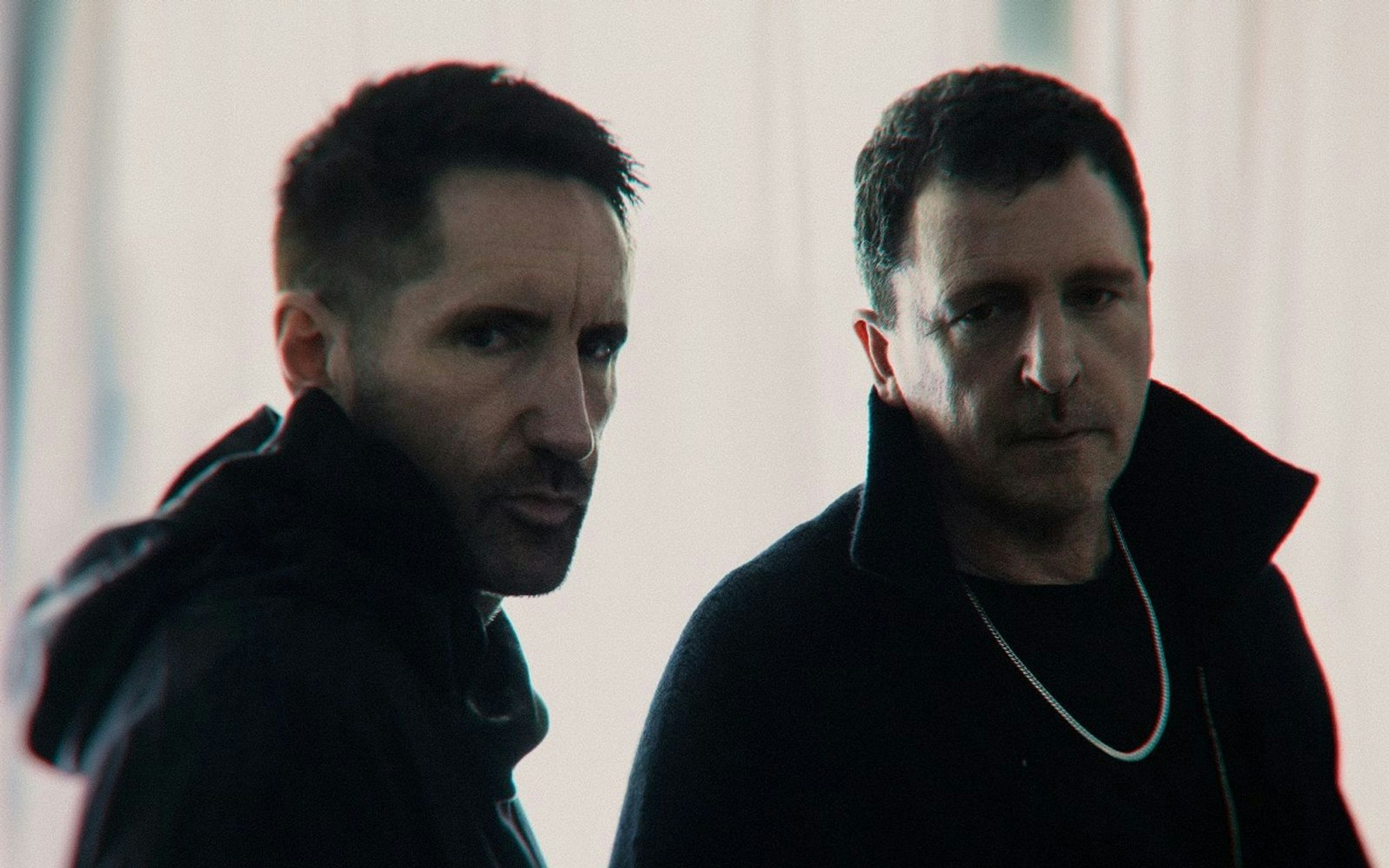 Trent Reznor (links) und Atticus Ross komponieren schon lange gemeinsam Filmmusik. Jetzt haben sie erstmals unter dem Bandlabel Nine Inch Nails einen Soundtrack aufgenommen. (Bild: John Crawford)