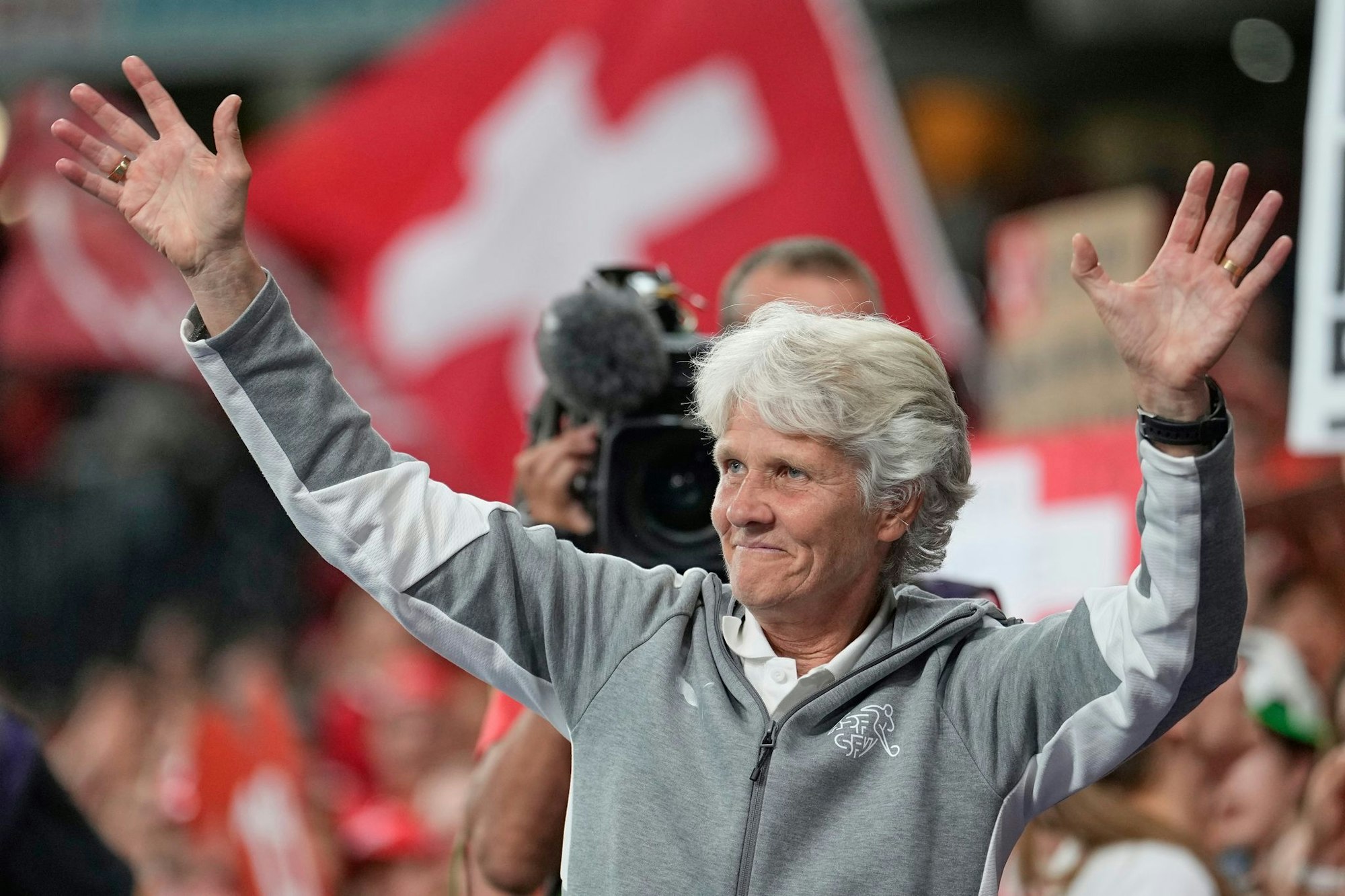 Die Schweizer Trainerin Pia Sundhage ist stolz auf ihr Team.