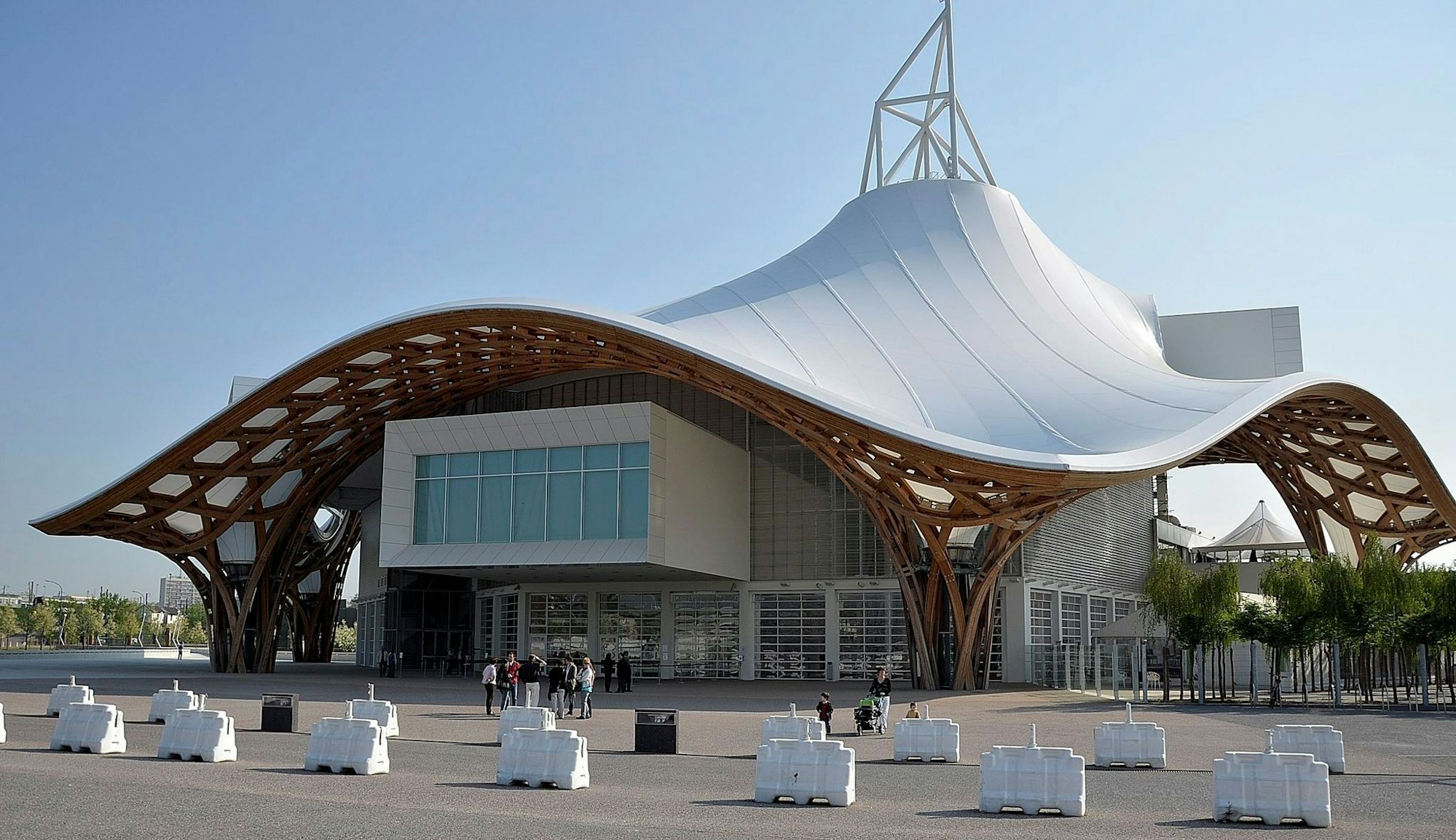Die Kunstbanane hing seit dem 8. Mai im Centre Pompidou Metz. (Archivbild)