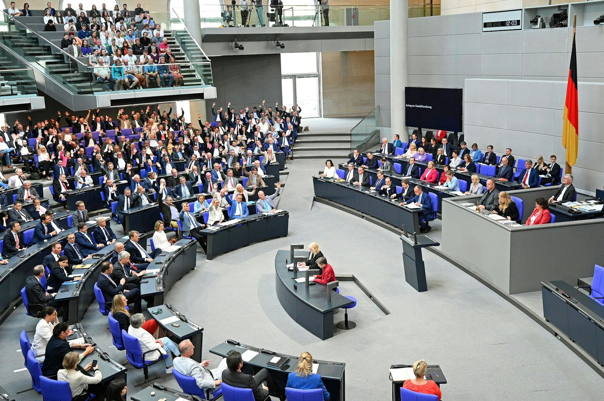 Klöckner will bessere Möglichkeiten für die Sicherheitsüberprüfung von Besuchern.