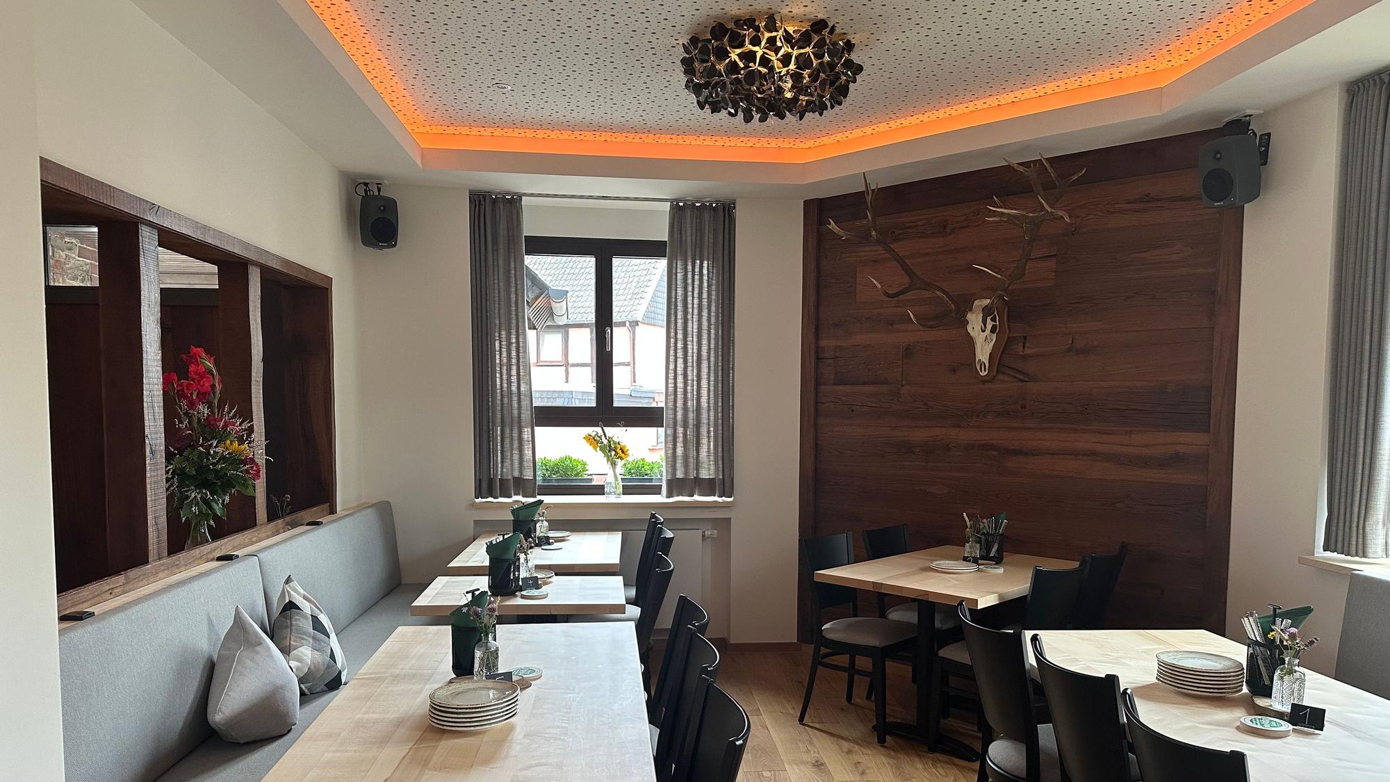 Stephan Wierig hat das Restaurant Zur Talsperre als Brauhaus am 18. Juli 2025 neu eröffnet.