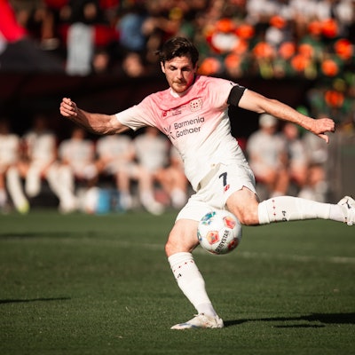 Bayers Jonas Hofmann im Testpiel gegen Flamengos U20 im Trainingslager in Rio de Janeiro.