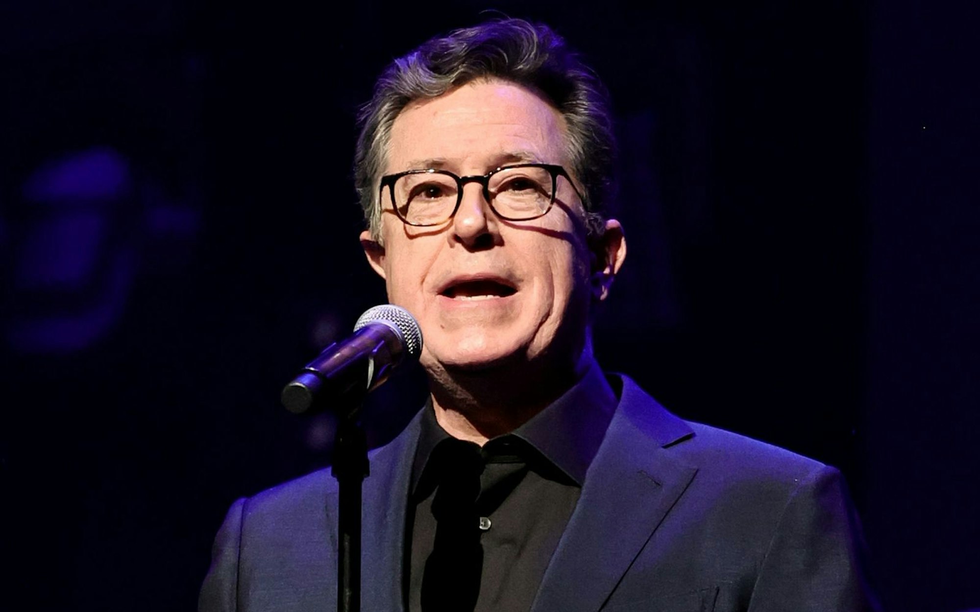 Stephen Colbert moderiert noch bis Mai 2026 die „Late Show“, dann ist Schluss. (Bild: 2023 Getty Images for Love Rocks NYC/God's We Deliver/Jamie McCarthy)