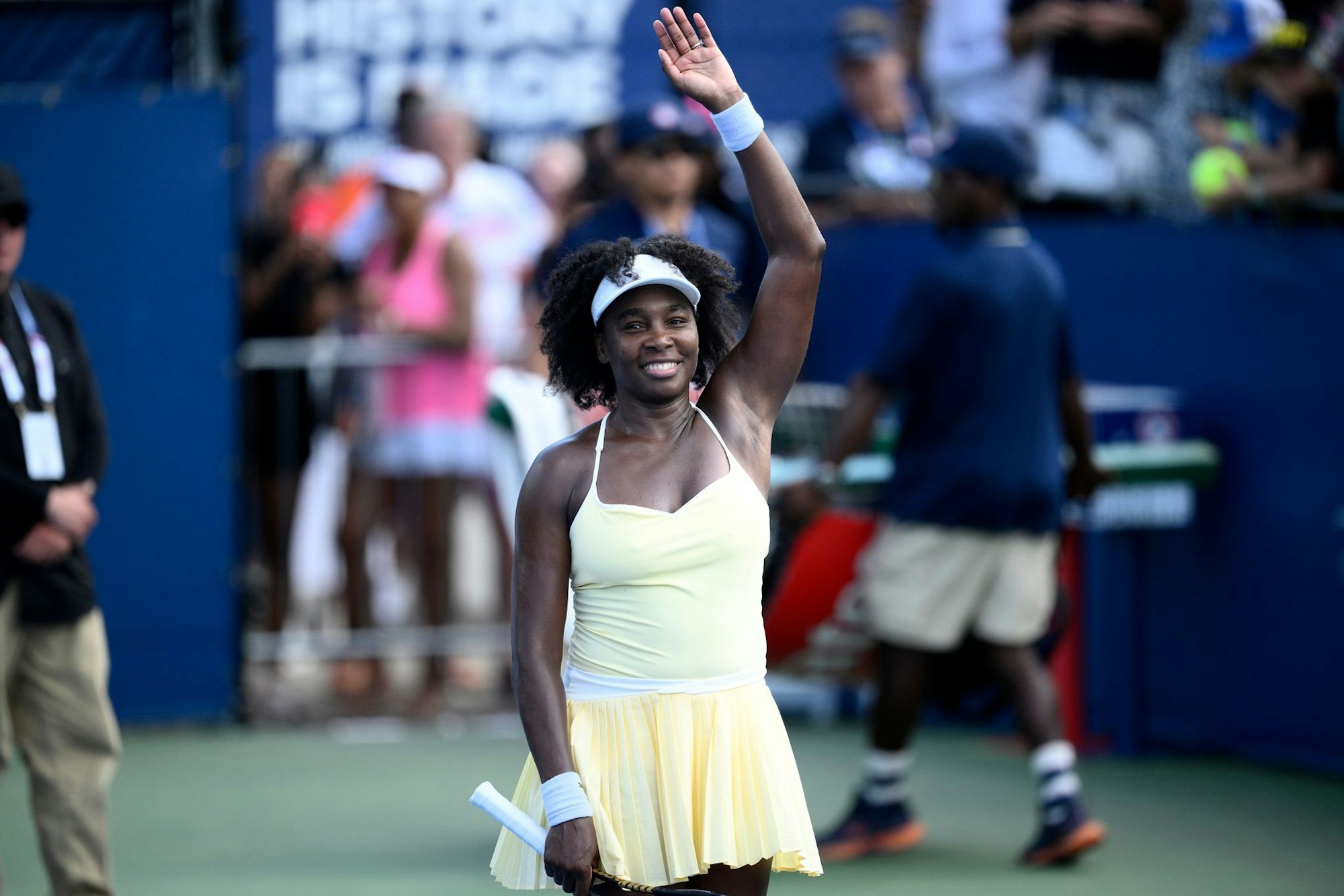 Venus Williams stand nach mehr als einem Jahr Pause wieder auf einem Court bei einem WTA-Turnier.