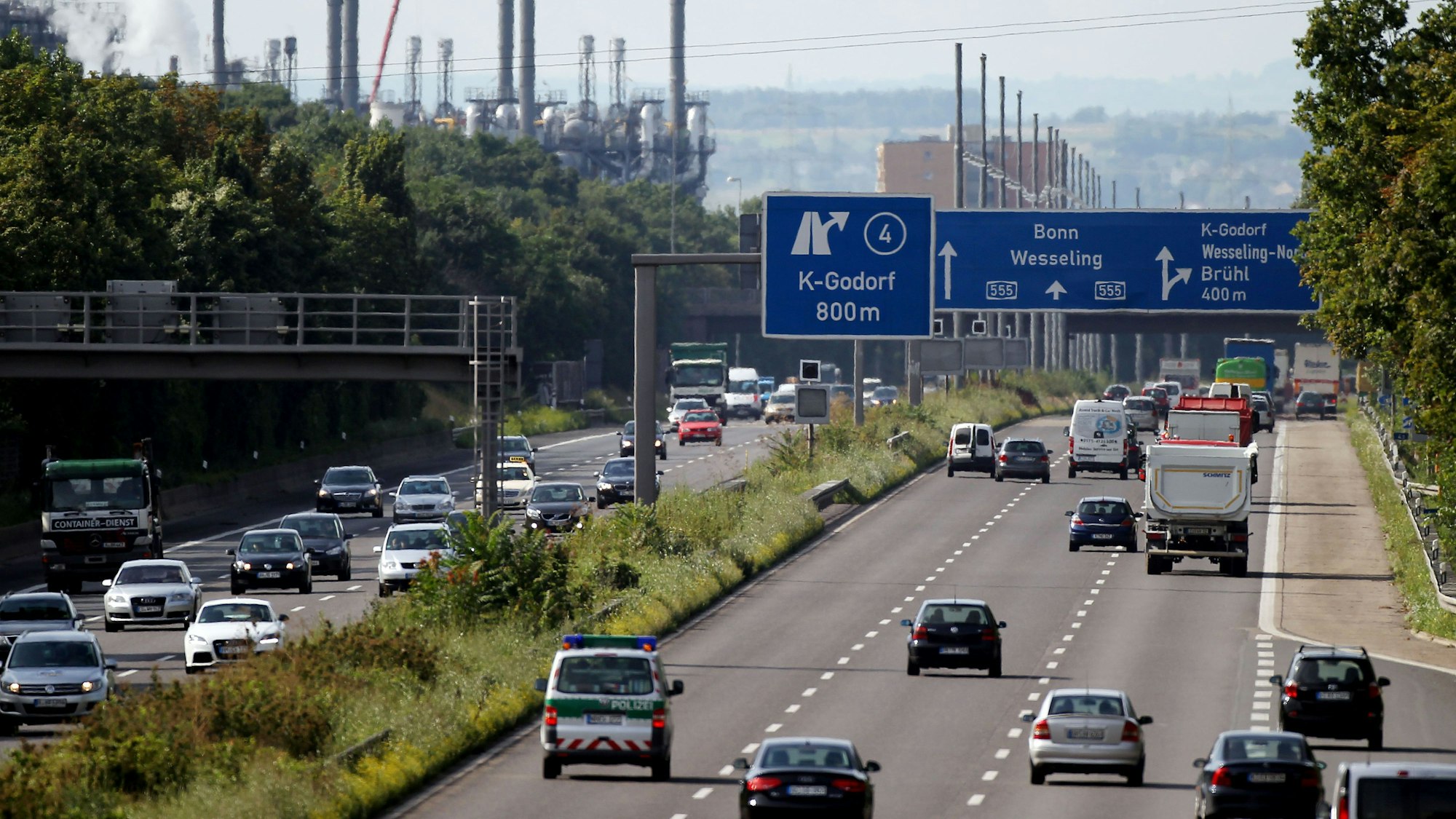 Die A555, auf der die Autofahrerin geblitzt wurde (Archivbild).