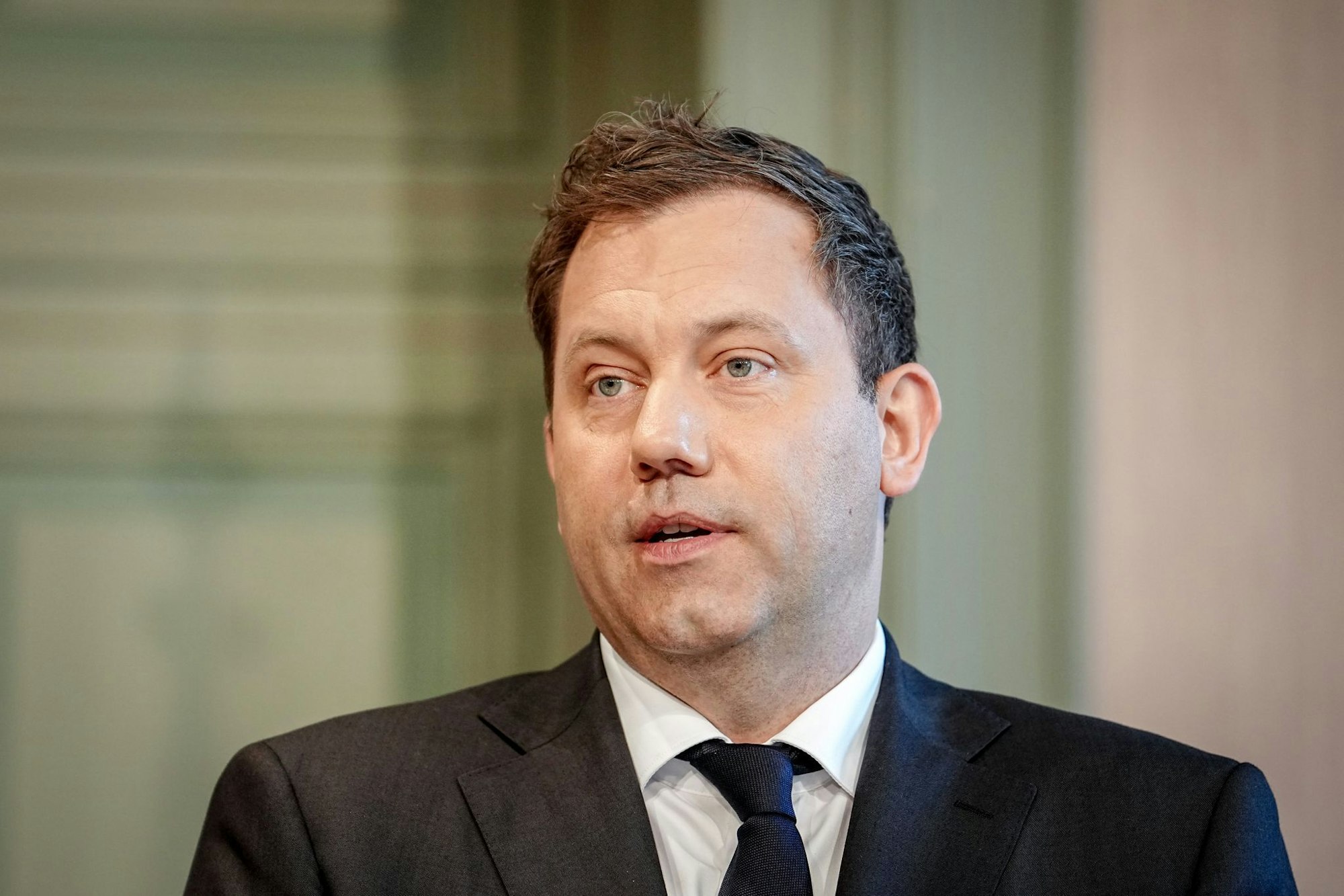 Will härter gegen Steuerbetrug vorgehen: Finanzminister Lars Klingbeil (SPD)