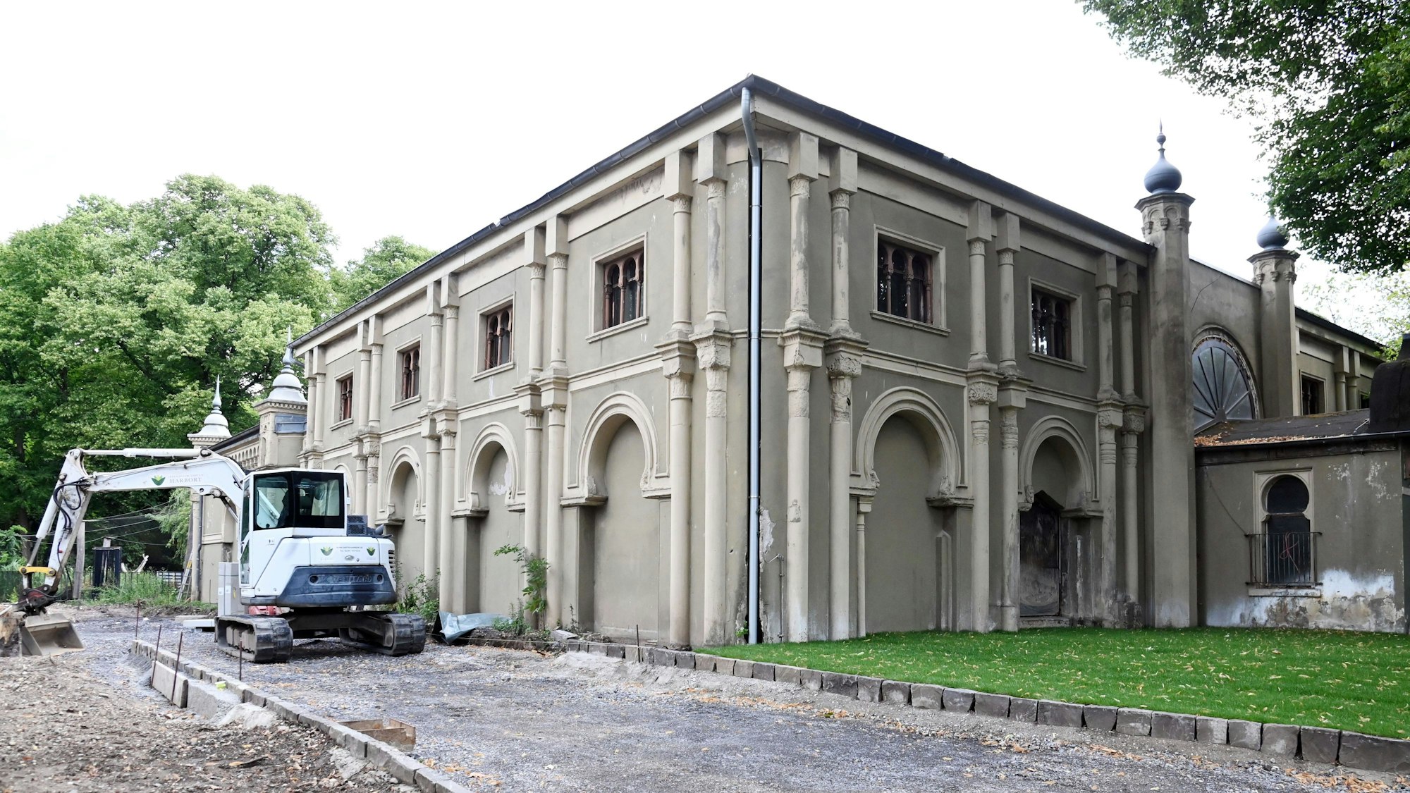 22.07.2025 Köln. Ministerpräsident Hendrik Wüst besucht die 165-Jahr-Feier des KölnerZoo und begleitet das Richtfest der neuen Giraffenanlage (11:15 Uhr). Im Anschluss trifft er Ehrenpatenkinder und ihre Familien im Kölner Zoo (12:30 Uhr). Wüst übernimmt als Ministerpräsident die Ehrenpatenschaft für die Drillinge, Vierlinge und Mehrlinge, die in Nordrhein-Westfalen geboren wurden. Foto: Alexander Schwaiger