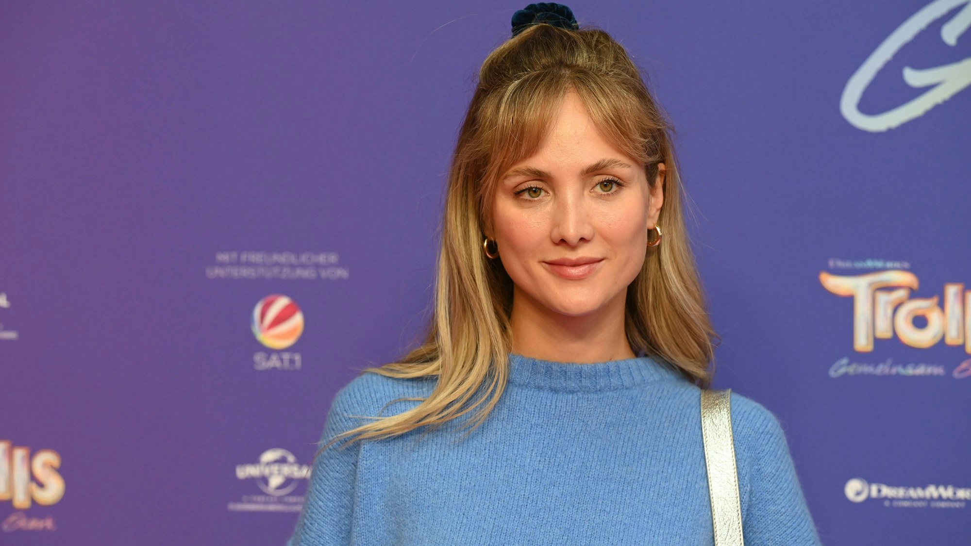 Die Influencerin Carmen Mercedes Kroll, auch bekannt als Carmushka wurde in ihrem Haus in Köln von vermeintlichen Kammerjägern bedroht. (Arc