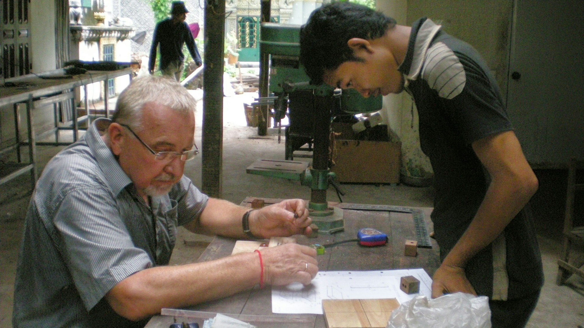 Barthel Schmitz half eine Behindertenwerkstatt barrierefrei umzubauen.