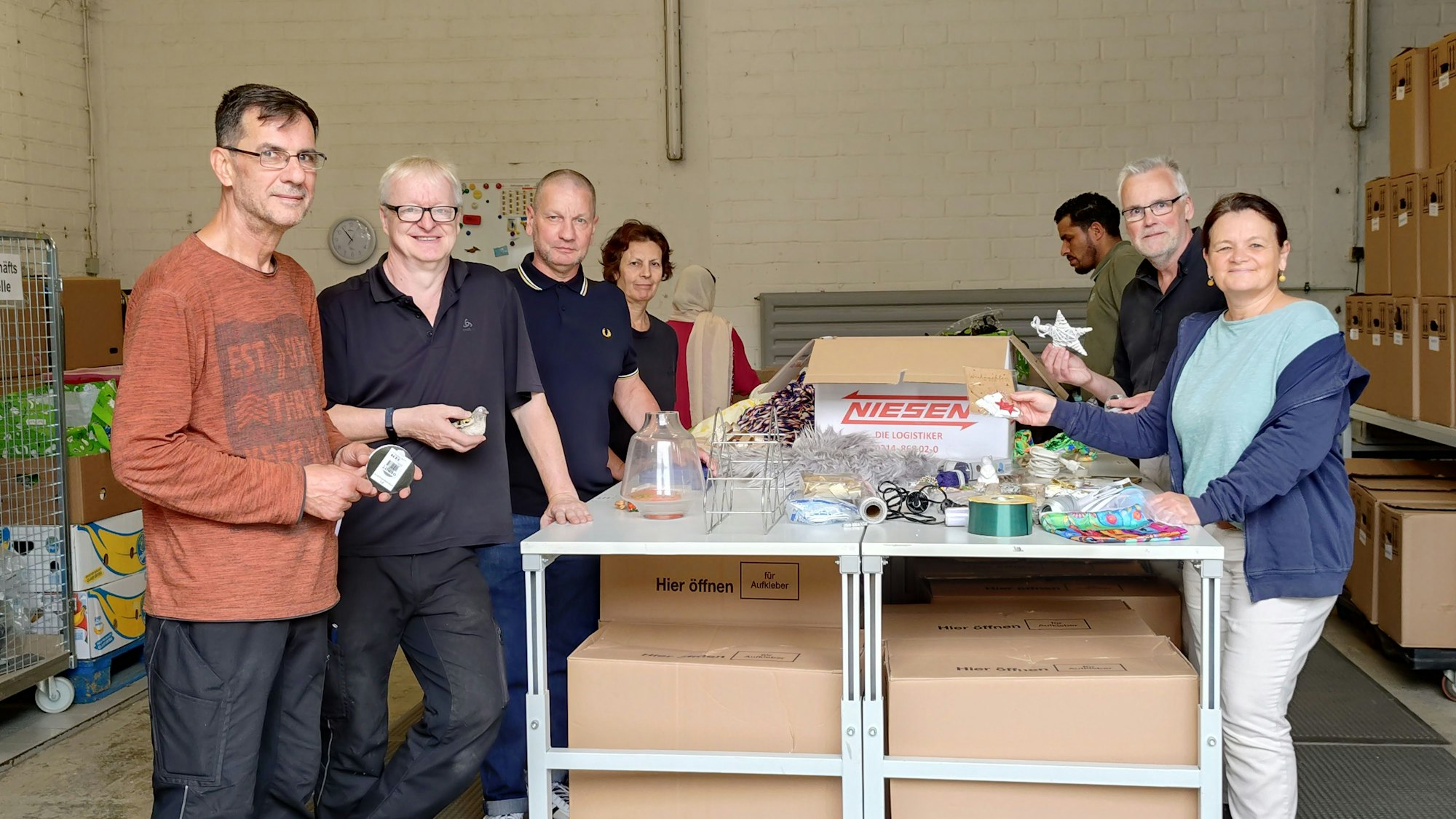 Das Team der Tafel der Dinge und vom Naturgut Ophoven.