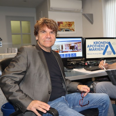 Zu sehen sind Michael Marxen und Dr. Klaus Ruberg.