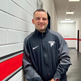 Dominik Uher wechselt aus Bremerhaven nach Köln.