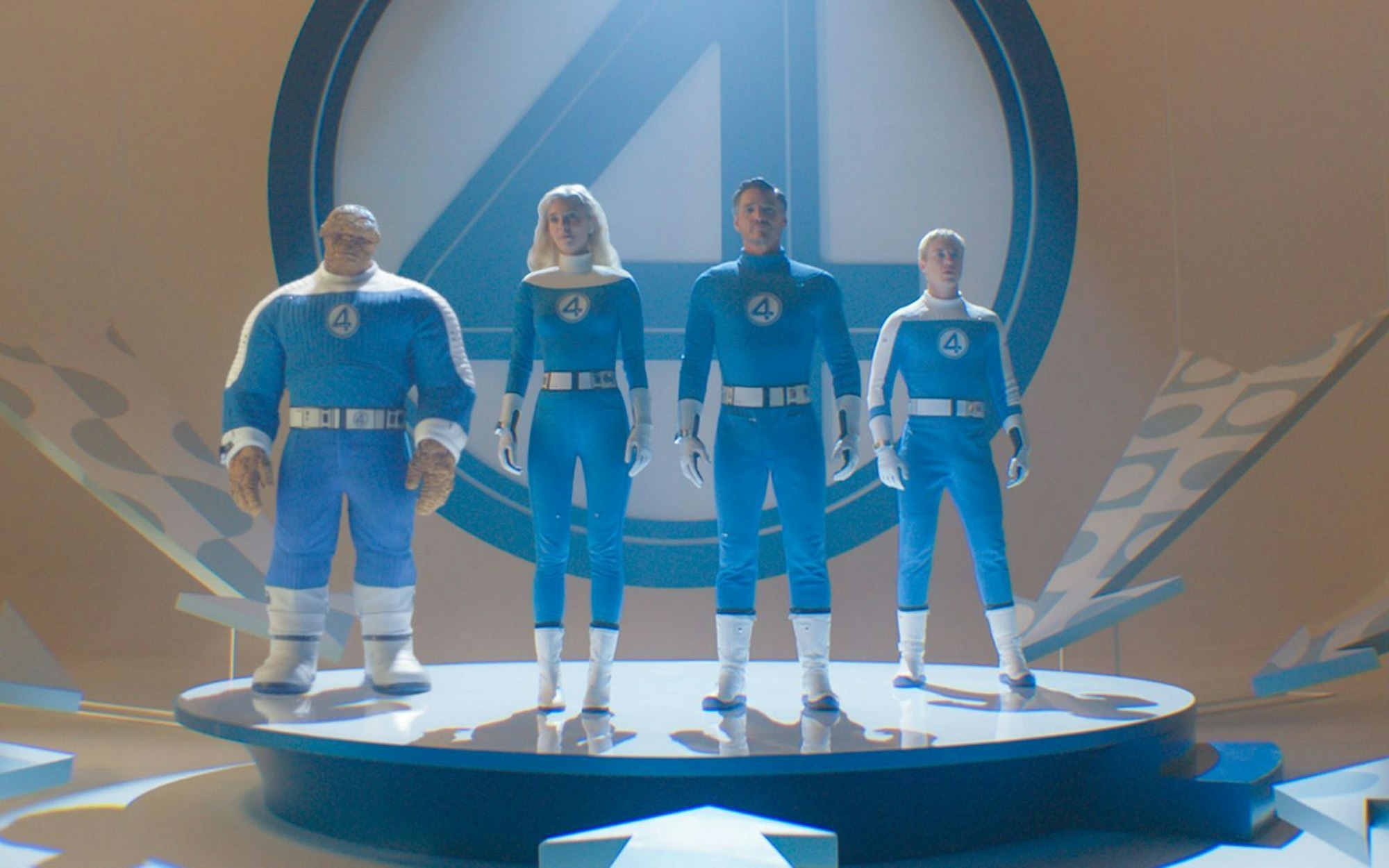 Eine neue Chance für die Fantastischen Vier: Mit „The Fantastic Four: First Steps“ werden The Thing (Ebon Moss-Bachrach, links), The Invisible Woman (Vanessa Kirby), Mr. Fantastic (Pedro Pascal, dritter von links) und The Human Torch (Joseph Quinn) endlich Teil der großen MCU-Familie. (Bild: Marvel Studios/20th Century/Disney)