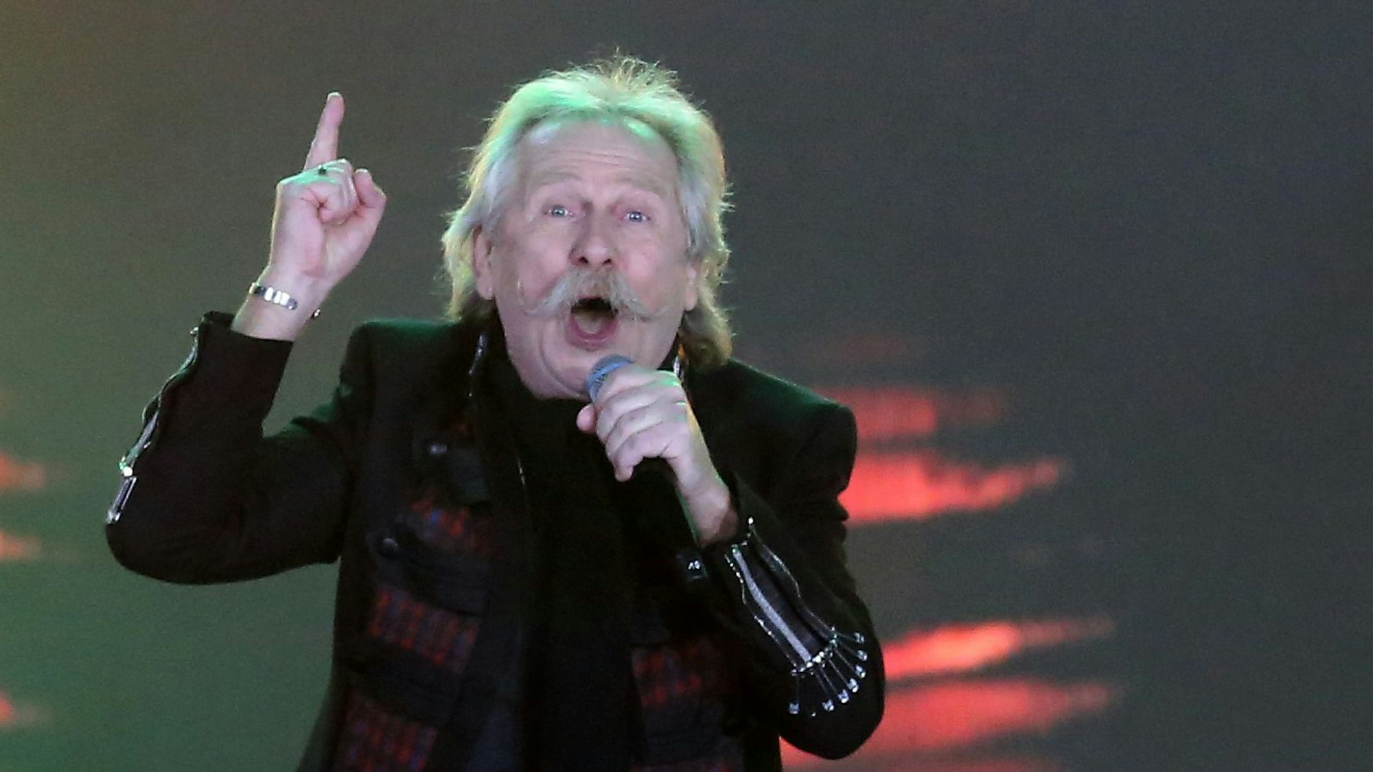 Henning Krautmacher am 31. Dezember 2020 als Frontmann der Kölner Kultband Höhner.