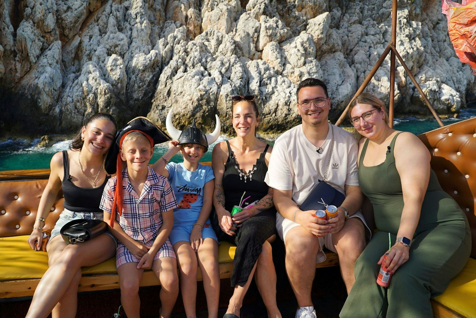Familienurlaub in der Türkei: Danni zeigt ihren älteren drei Kindern die Heimat ihres verstorbenen Vaters. (Bild: RTLZWEI / Picture Puzzle Medien)