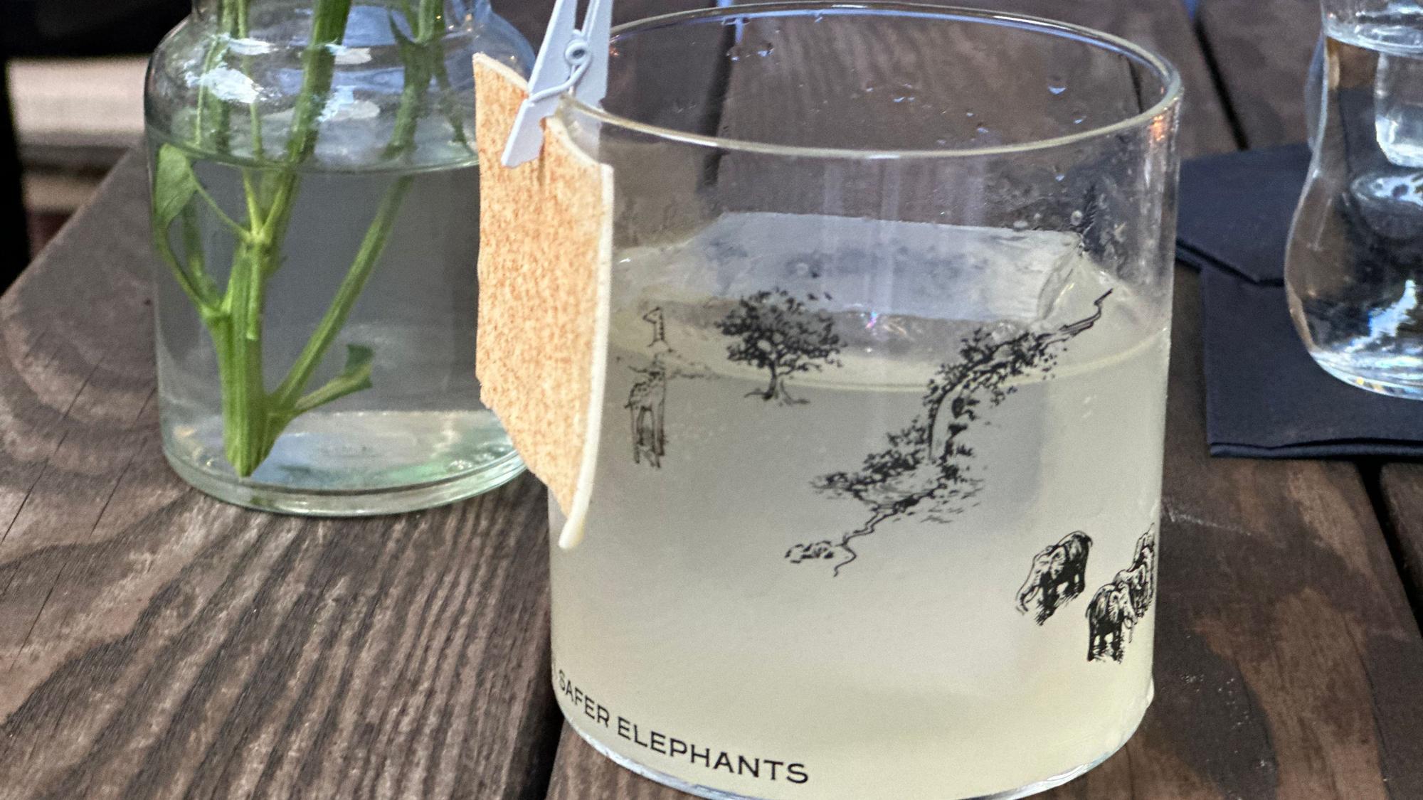 Drink auf einem Tisch