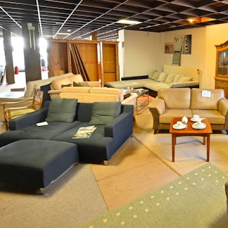 Ein Foto aus der früheren Möbelwelt der Caritas.