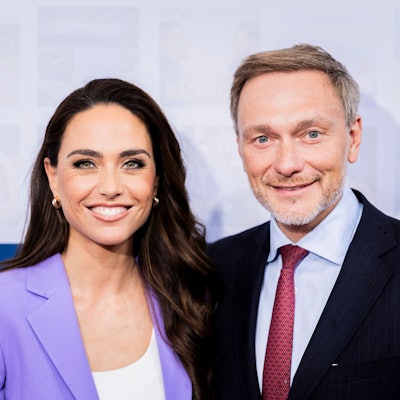 Das Ehepaar Franca Lehfeldt und Christian Lindner wollen wegen einem Titelbild auf dem Satire-Magazin „Titanic“ vor Gericht ziehen.