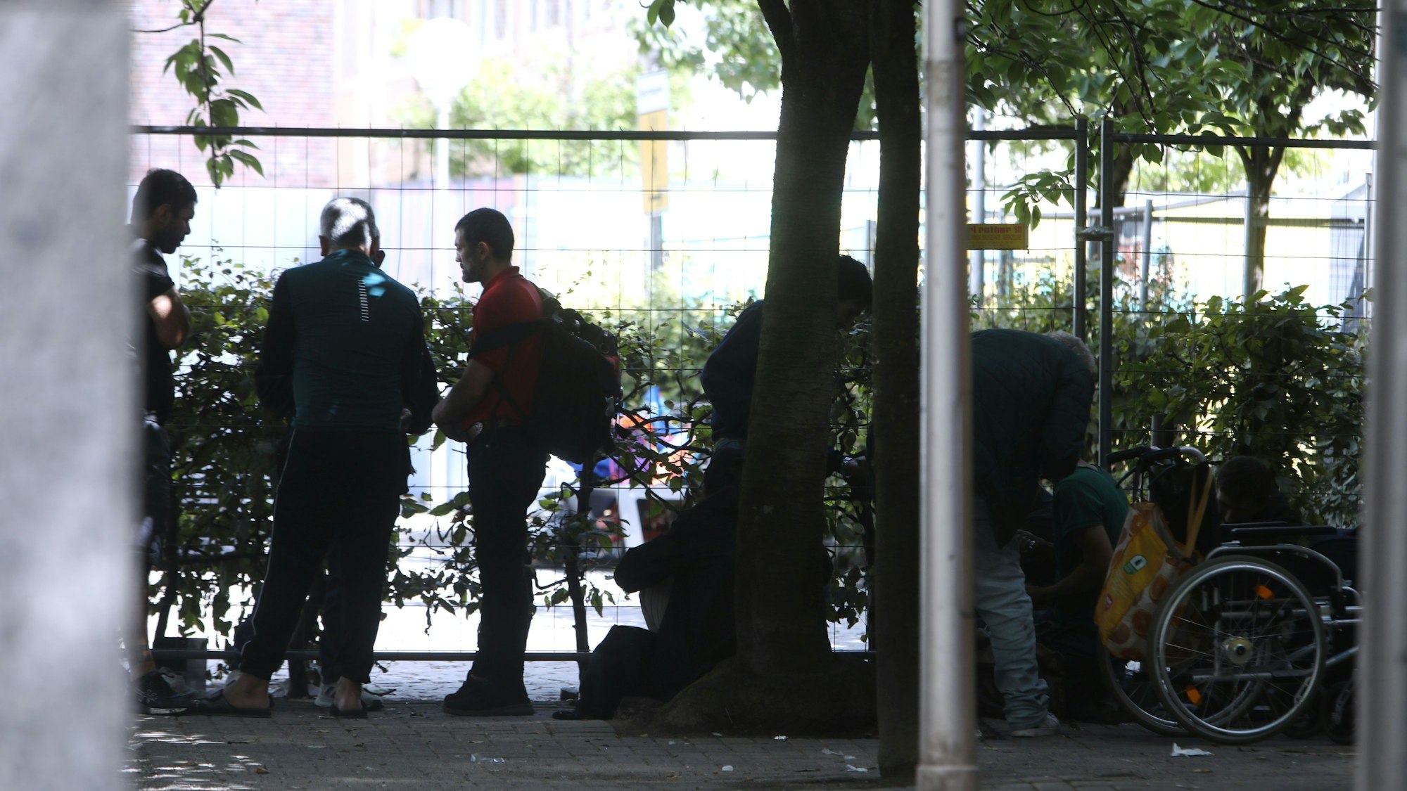 Die offene Drogenszene sammelt sich vor allem auf dem Josef-Haubrich-Hof vor der Zentralbibliothek.