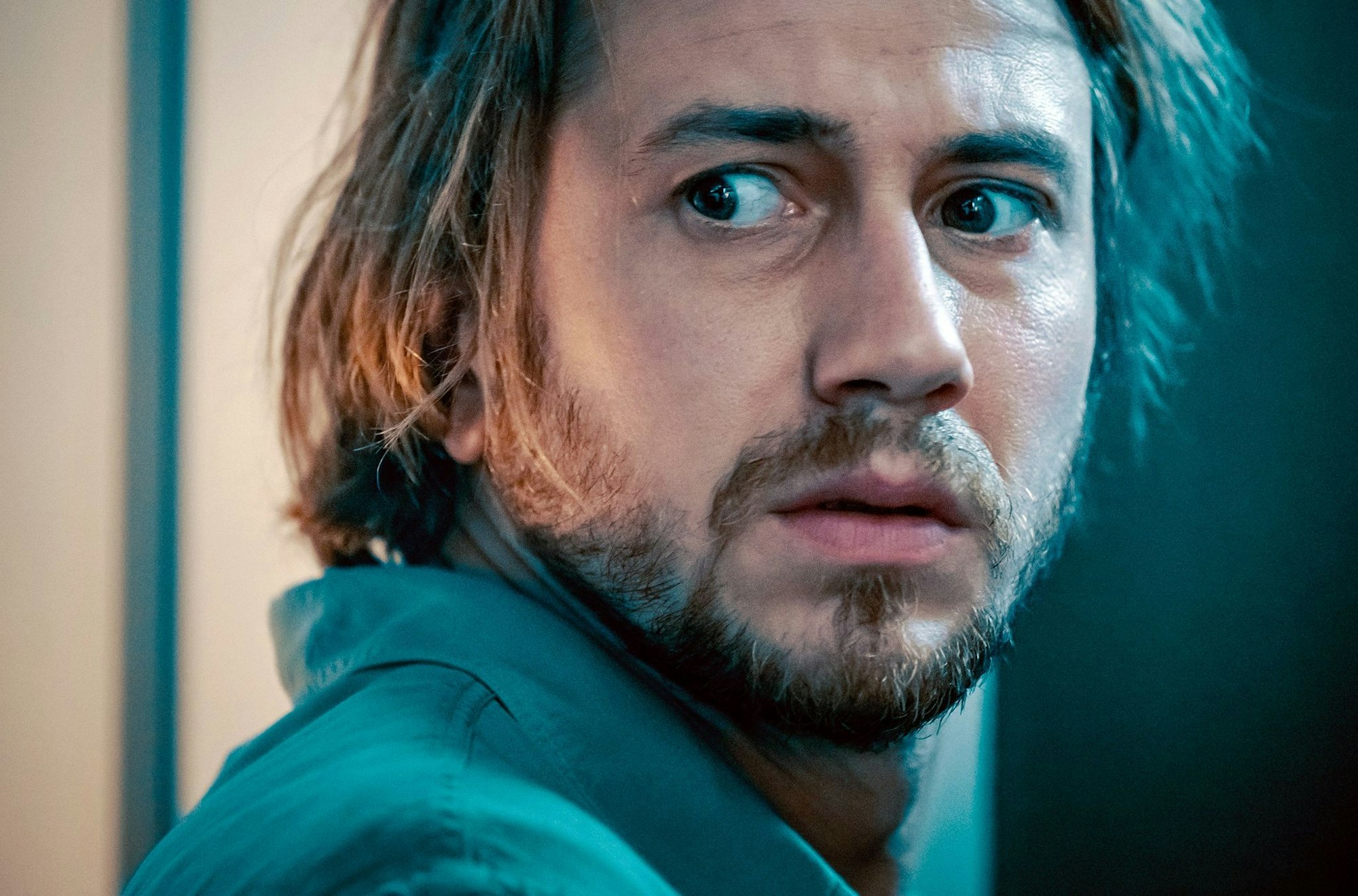 Im Mysteryfilm «Das unsichtbare Wesen» erlebt Damien das Grauen in seiner eigenen Wohnung.