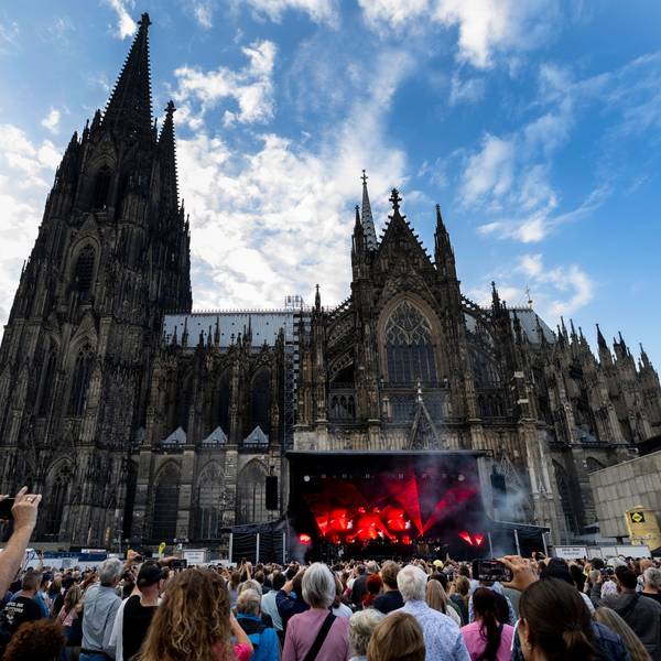 Das Konzert von Faithless auf dem Roncalliplatz im Juli 2025.