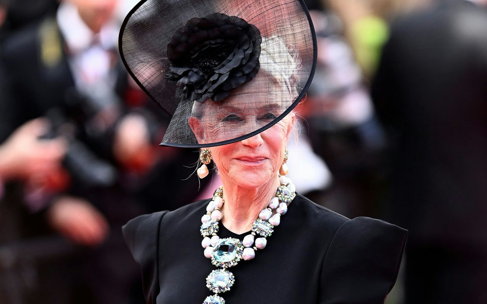 Höchst elegant trat Helen Mirren im Mai bei den Filmfestspielen von Cannes auf. (Bild: 2025 Getty Images/Gareth Cattermole)
