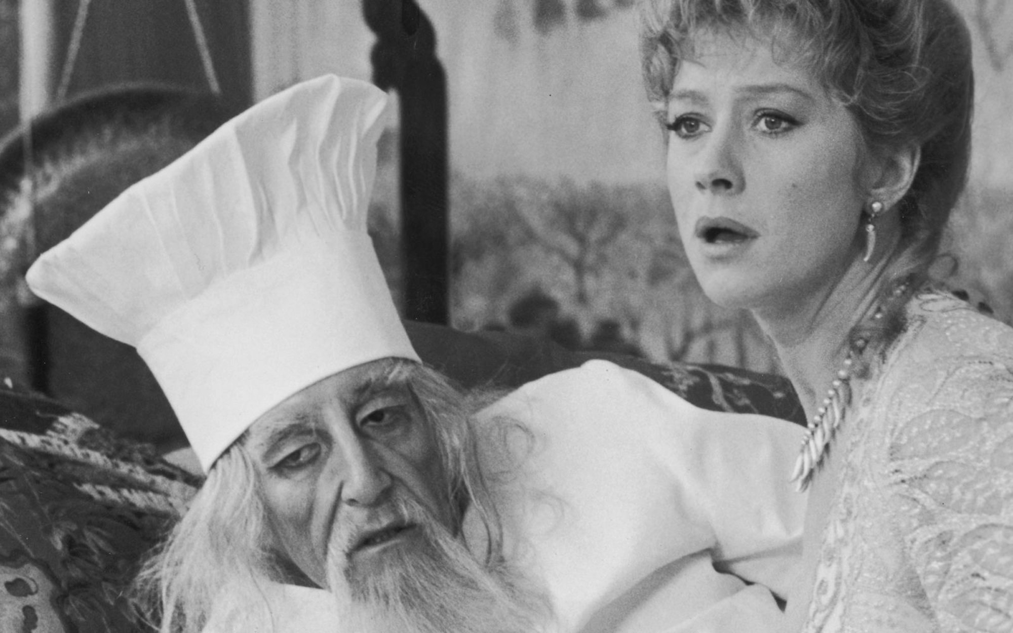 Eine ihrer früheren Rollen: 1980 war Helen Mirren an der Seite von Peter Sellers (1925 - 1980) in der Komödie „Das boshafte Spiel des Dr. Fu Man Chu“ zu sehen. (Bild: 2004 Getty Images)