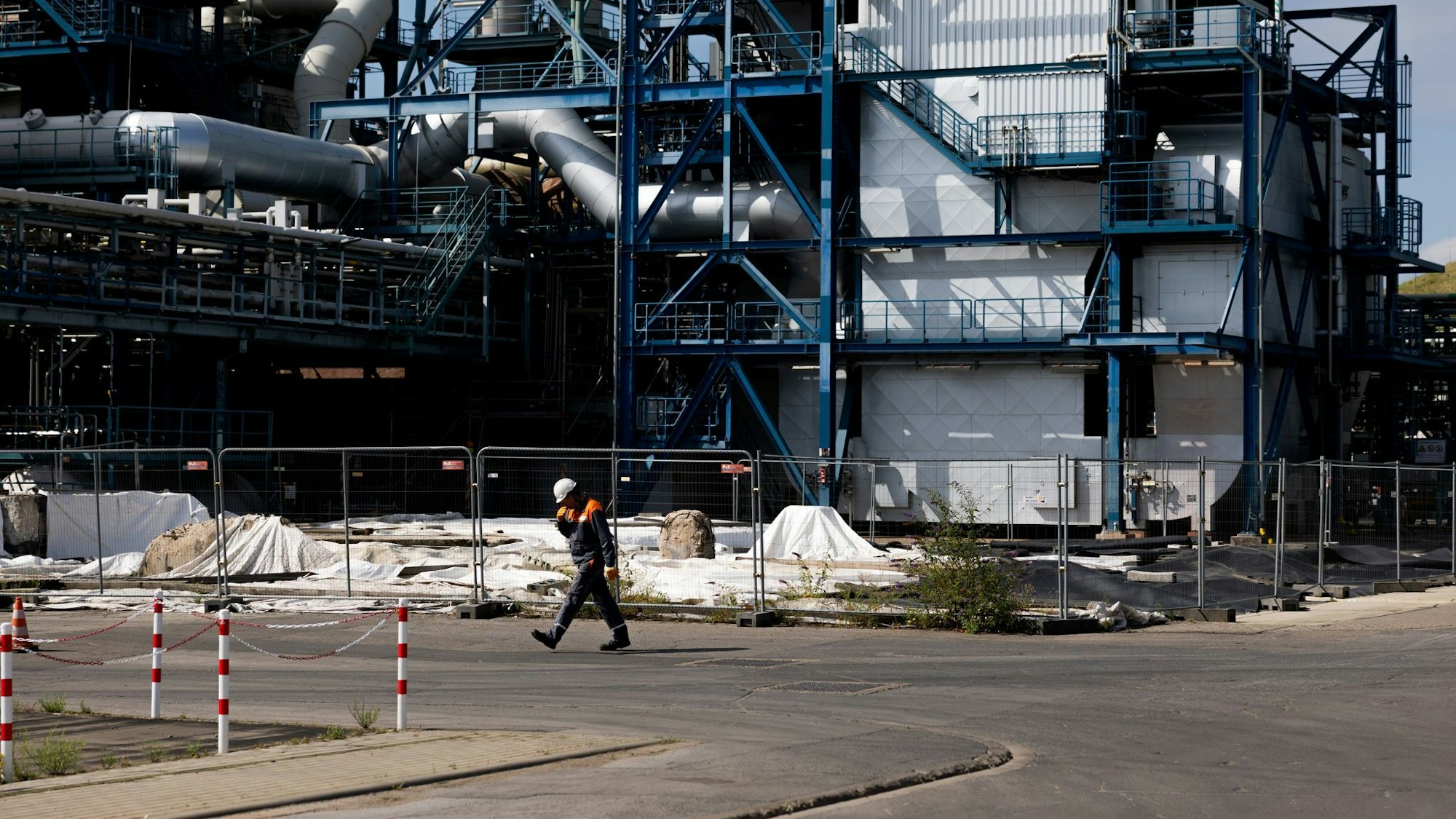 Um die Stelle der Explosion herum steht noch immer ein Bauzaun