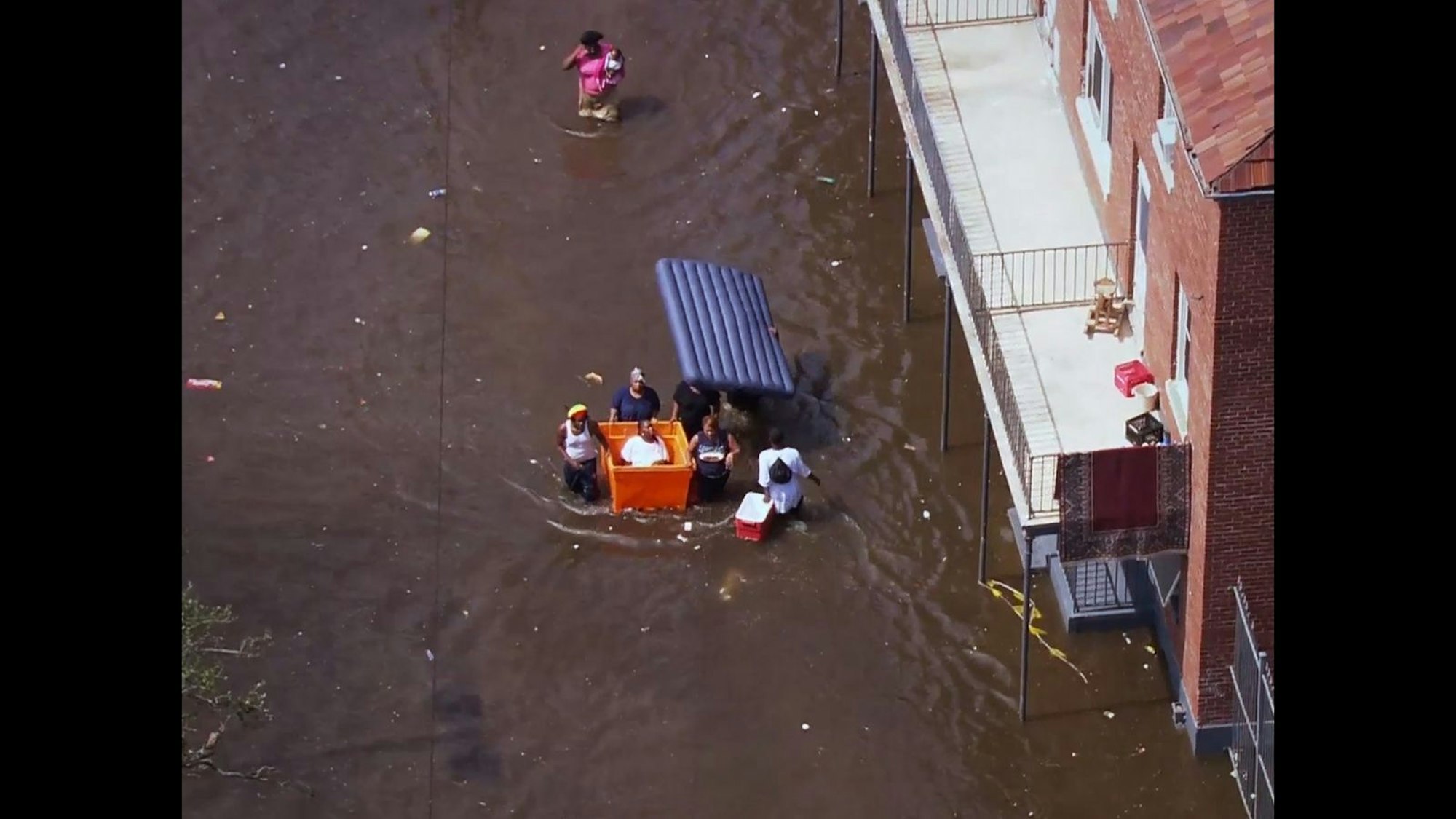 Der Wasserpegel stieg in Teilen von New Orleans nach dem Bruch der Dämme auf fast acht Meter. Die Menschen kämpften ums Überleben. (Bild: National Geographic/Pond5)