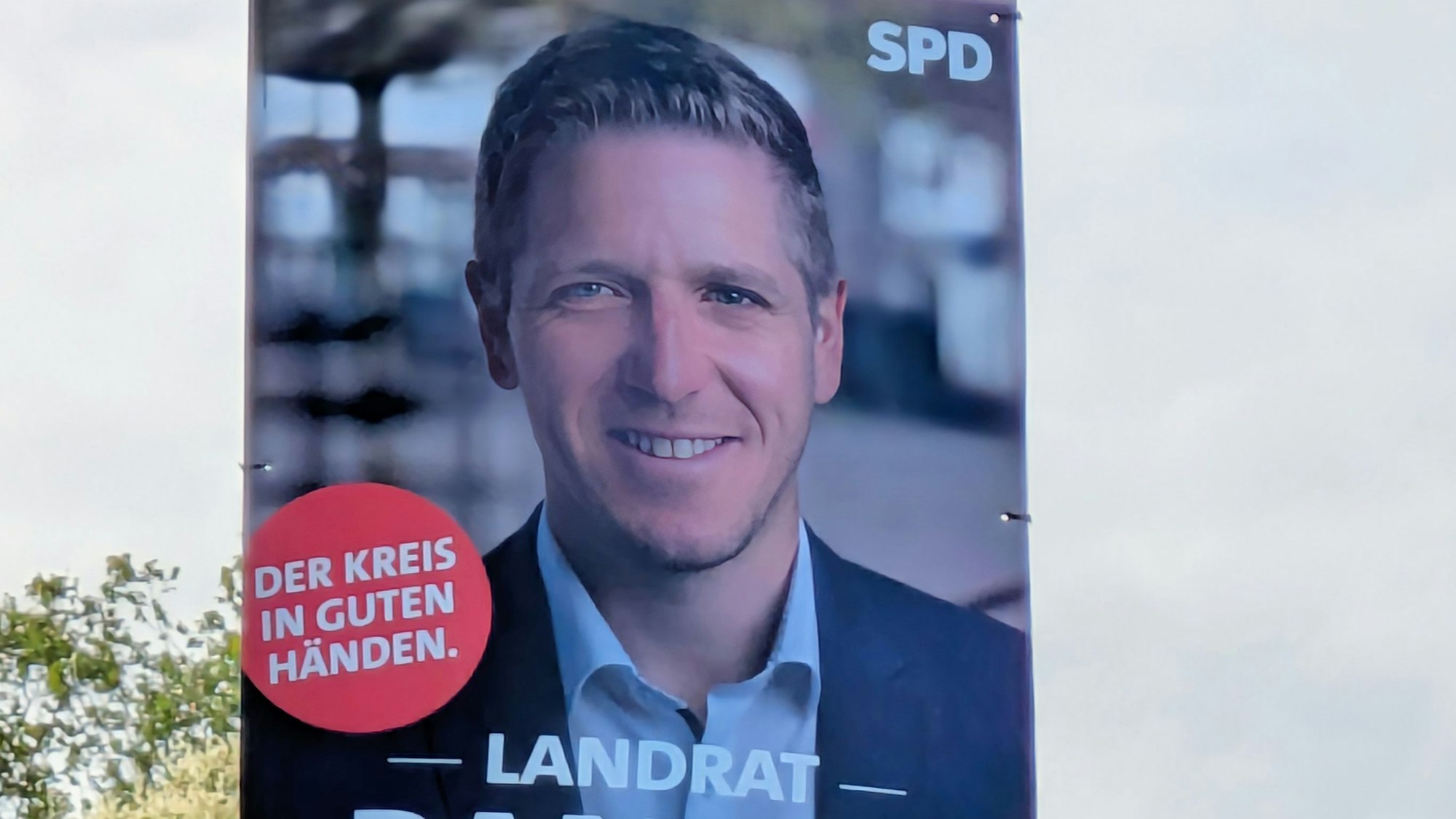 Wahlplakat mit einem Porträt des amtierenden Landrates Markus Ramers, der wiedergewählt werden möchte.