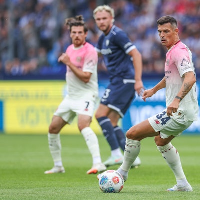 Das letzte Mal für Bayer 04? Granit Xhaka im Testspiel am Sonntag beim VfL Bochum